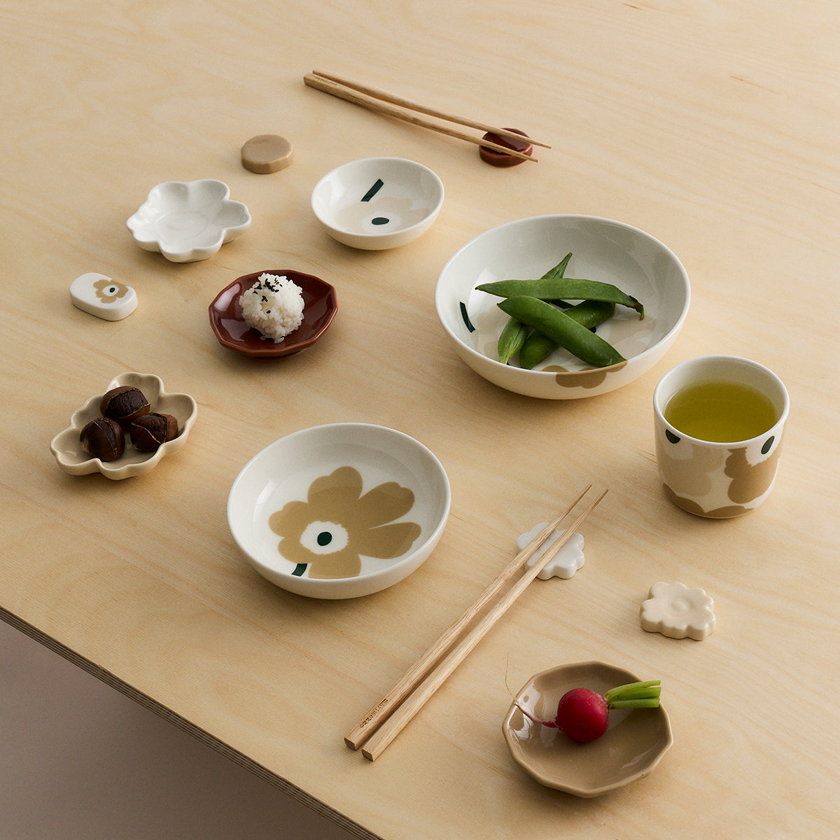 Marimekko Unikko & Kivet Beige / White / Brown Chopstick Holders - Set of 4