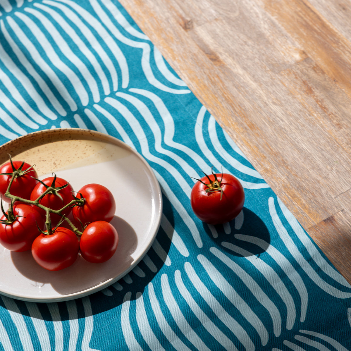 Pentik Vilja Turquoise Table Runner