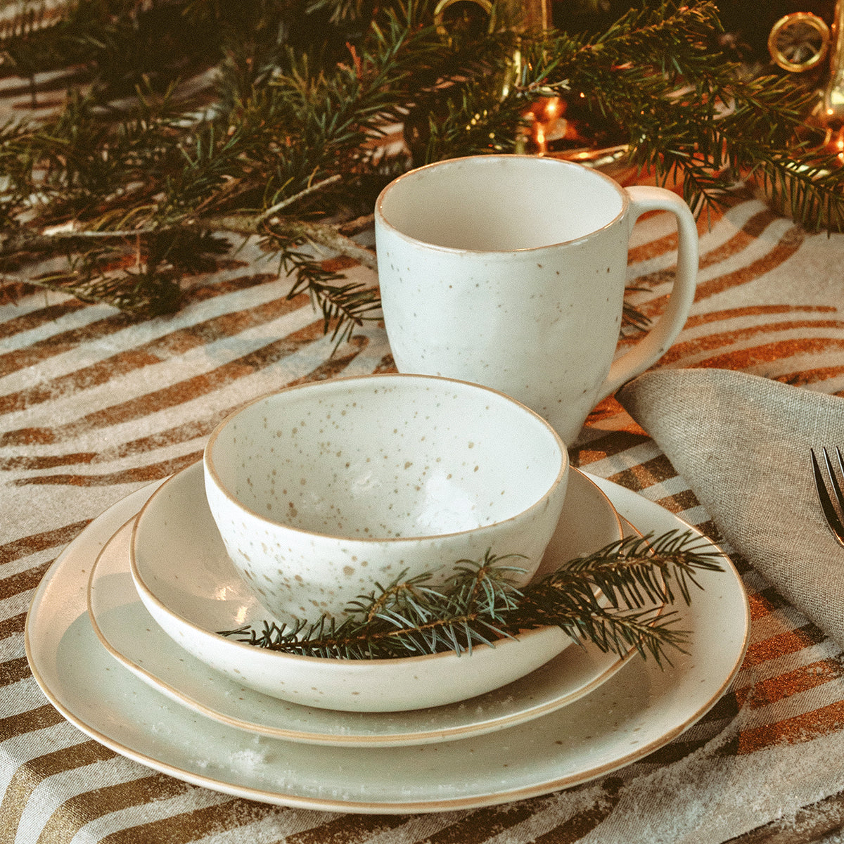 Pentik Kajo Dinnerware