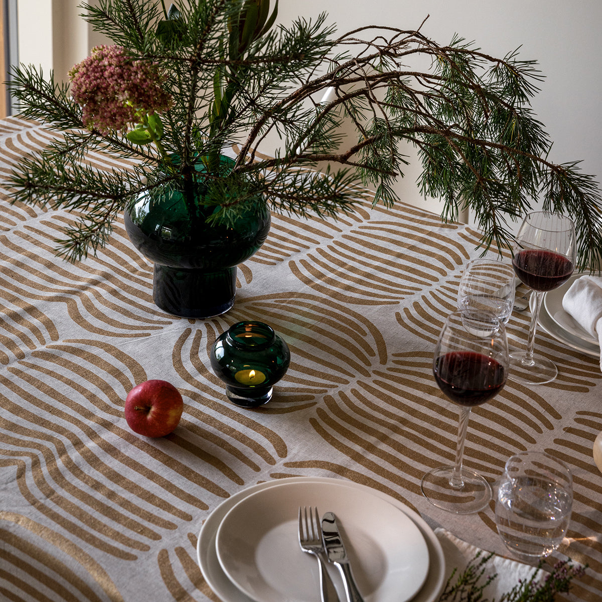 Pentik Vilja Gold / Beige Tablecloth
