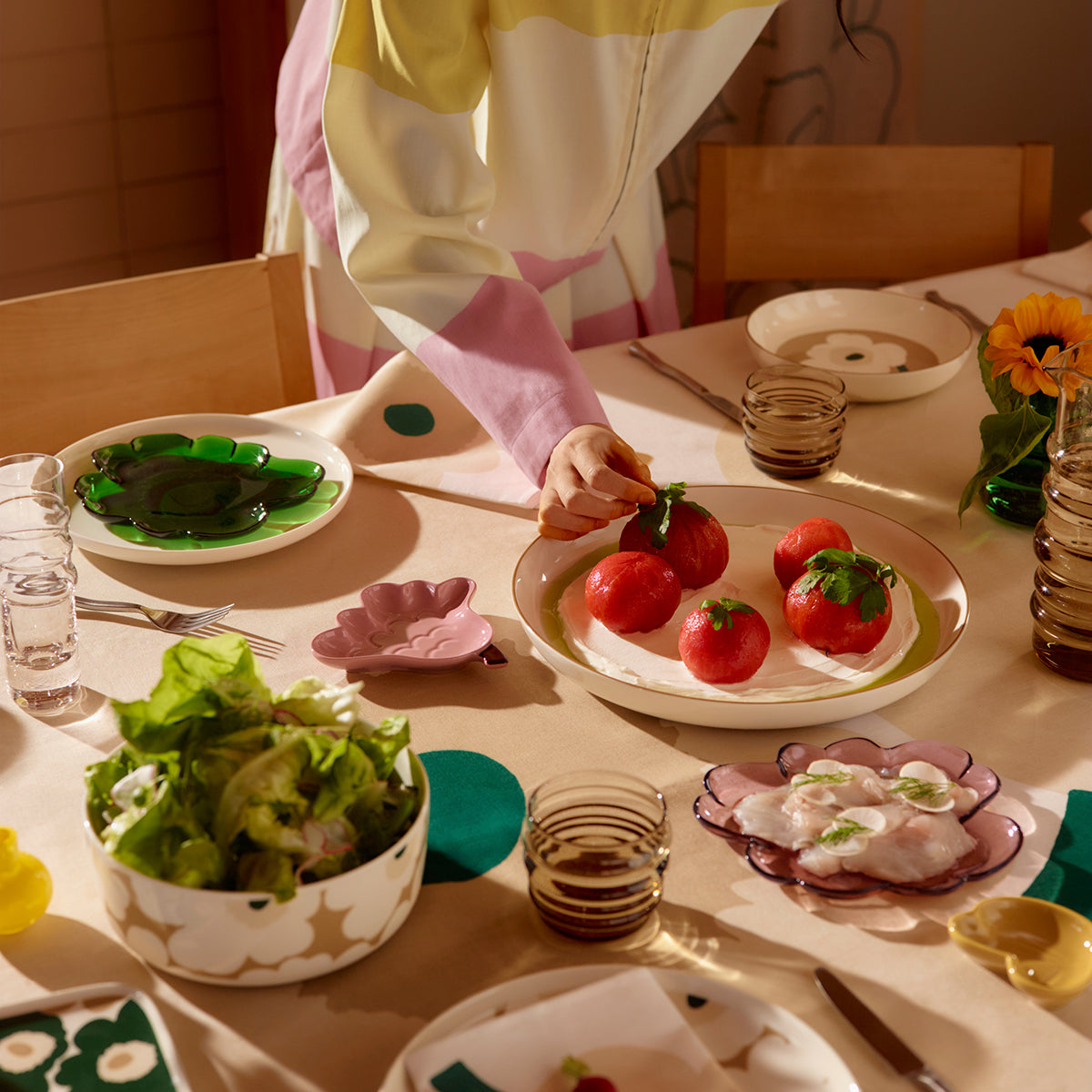 Marimekko Unikko Shape Dark Green Glass Salad Plate
