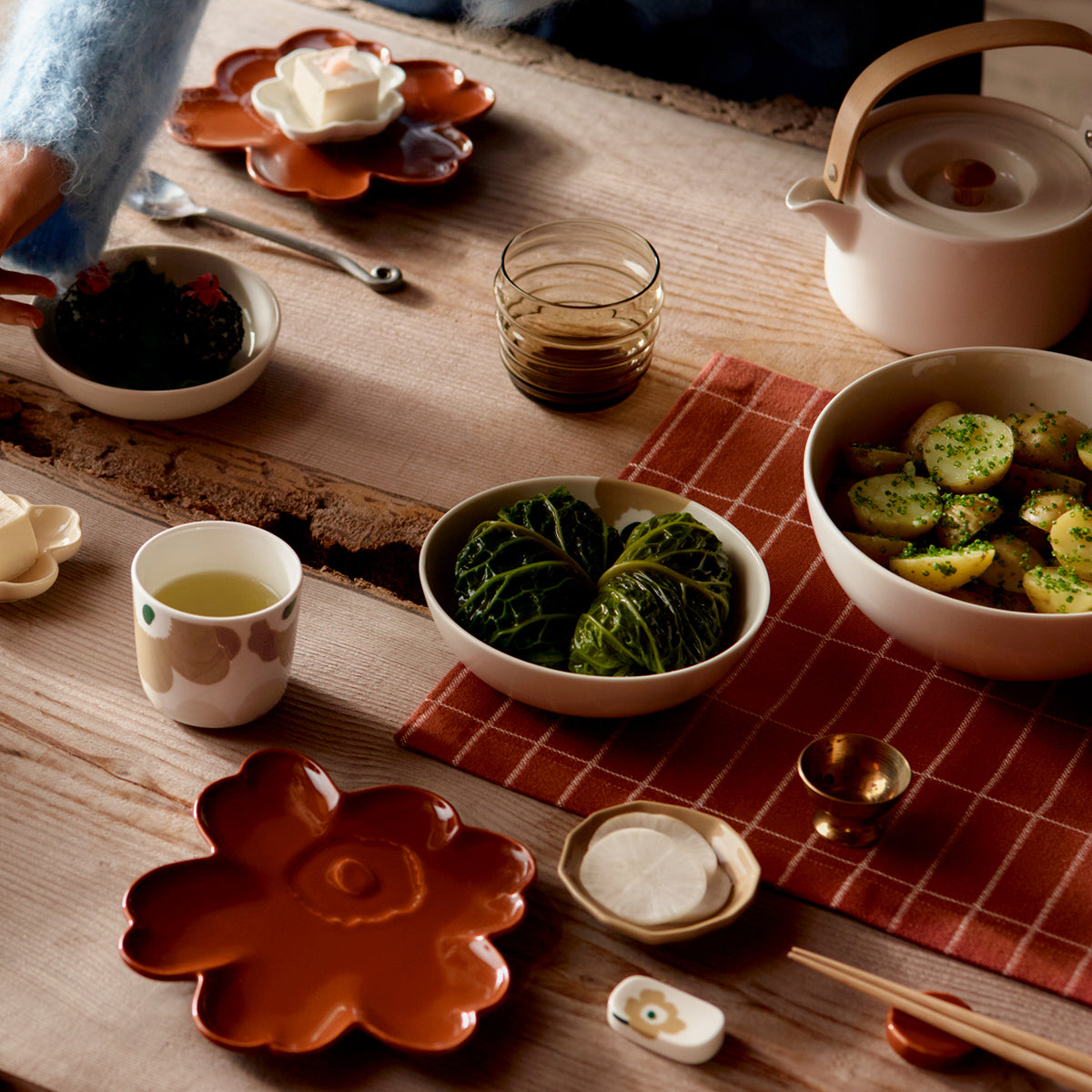 Marimekko Tiiliskivi Chestnut / Off White Table Runner