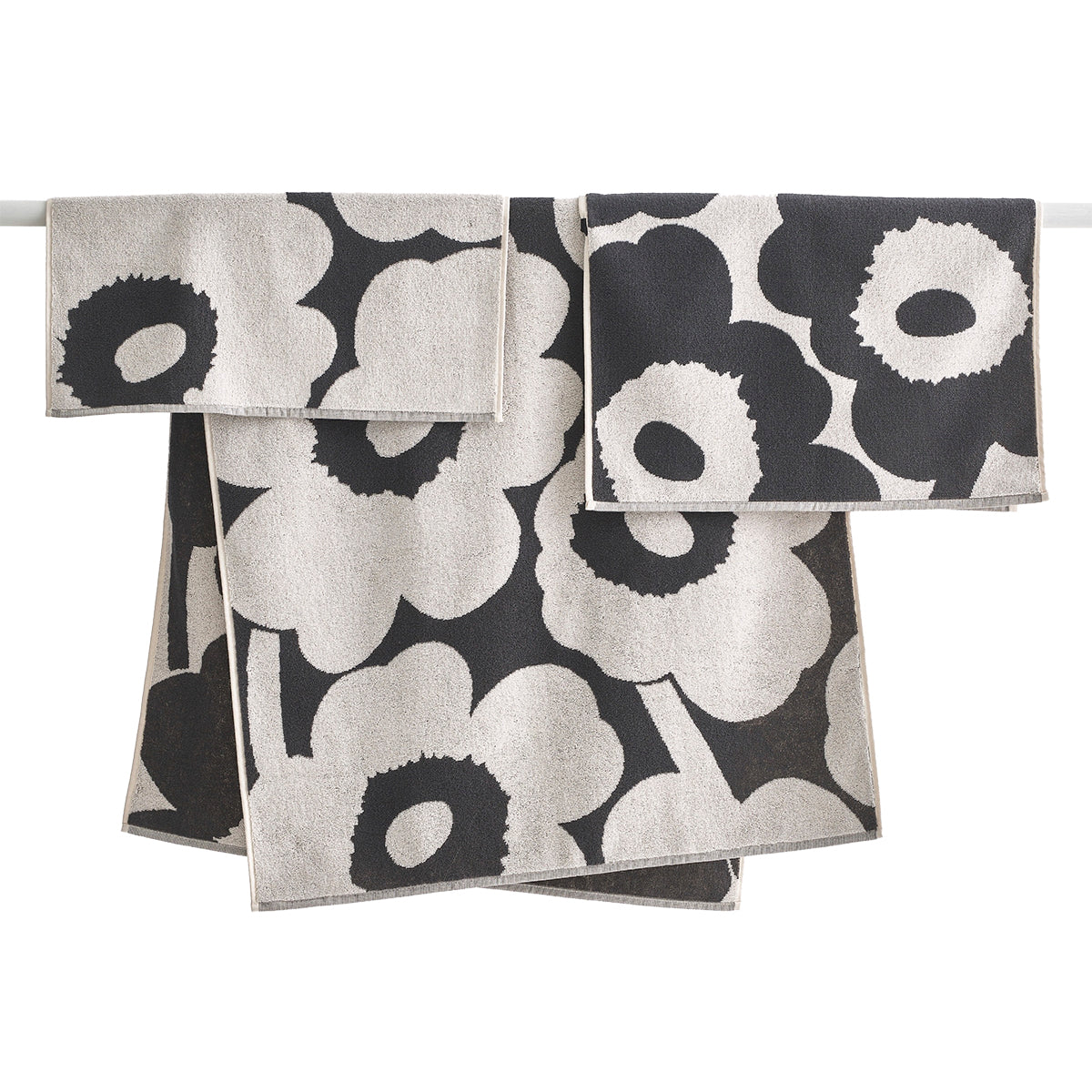 Marimekko Unikko Charcoal / Off White Towels