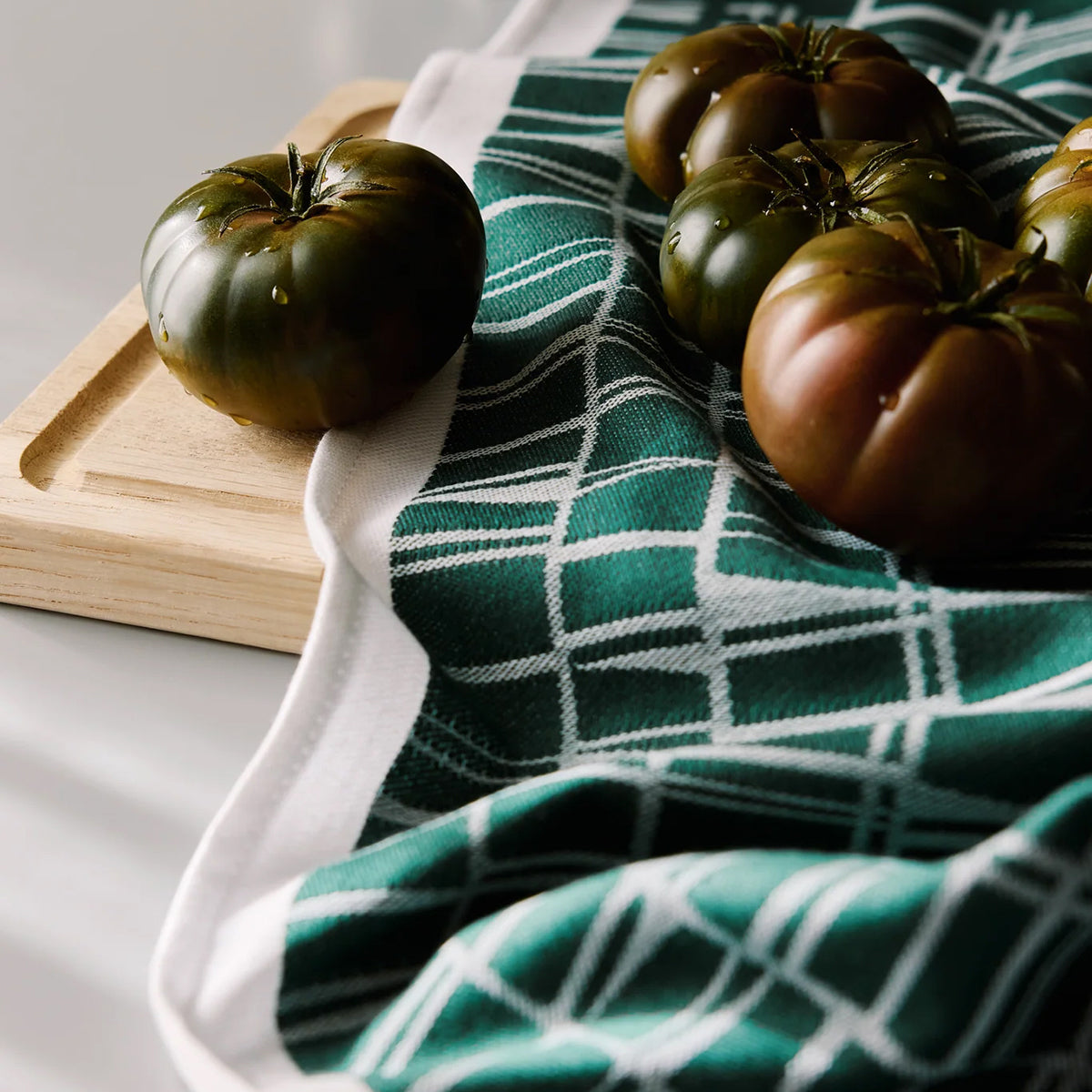 Finlayson Coronna Dark Green / White Tea Towels - Set of 2