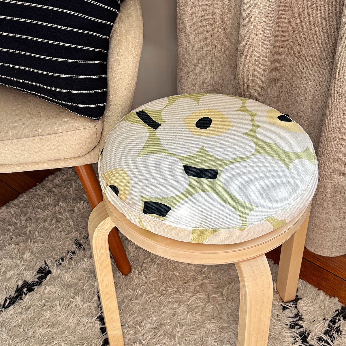Marimekko Unikko Pear Green / Off White / Sand Seat Cushion