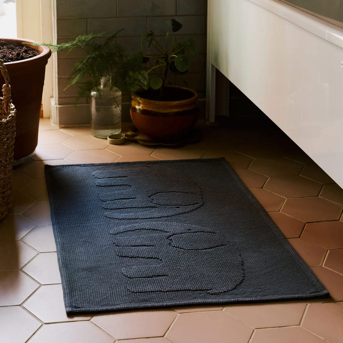Finlayson Elefantti Dark Grey Bath Rug