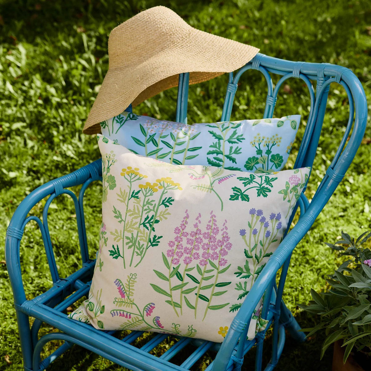 Finlayson Joutomaa Off White / Purple / Green Throw Pillow