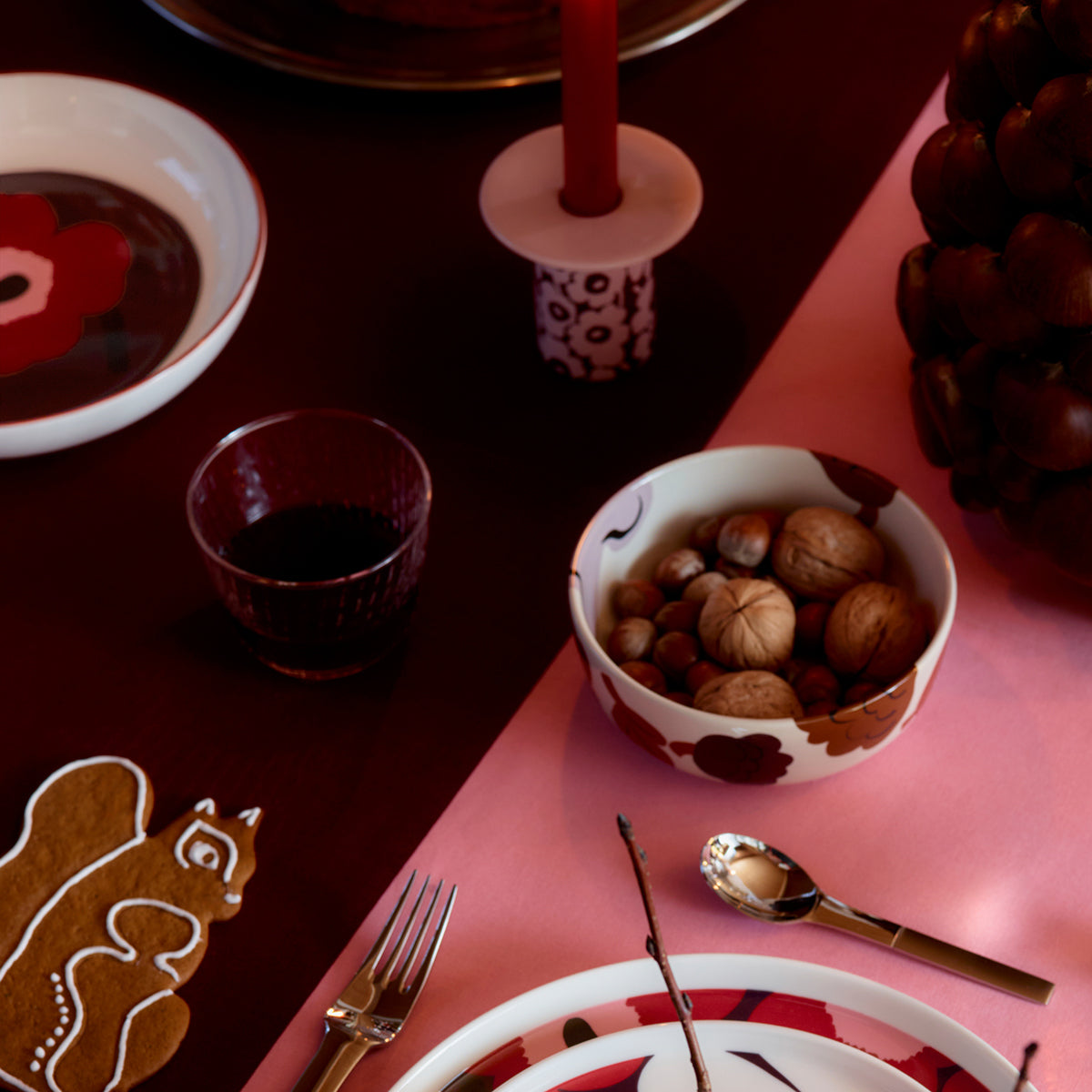 Marimekko Unikko White / Plum / Cranberry Pasta Dish