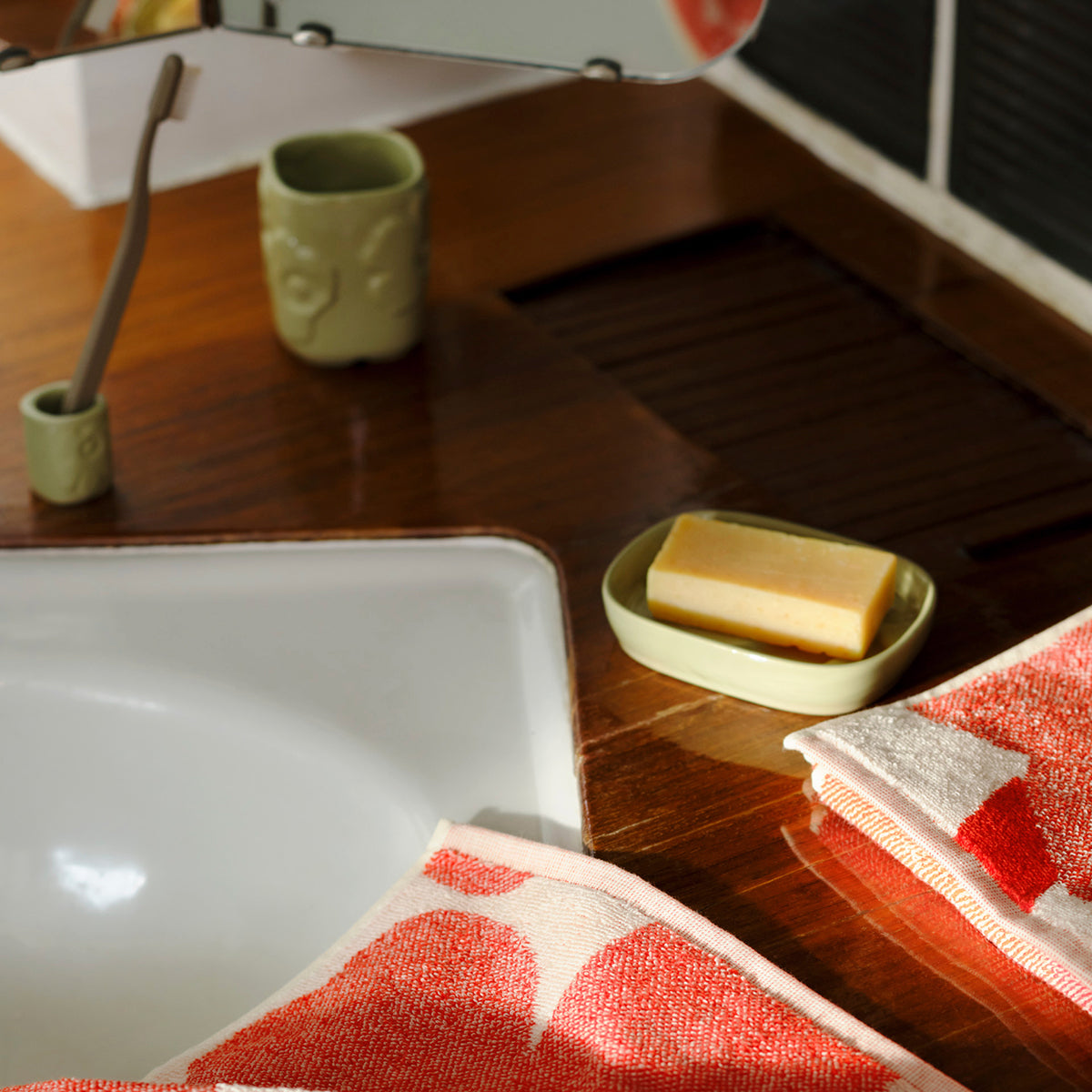 Marimekko Unikko Pear Green Soap Dish