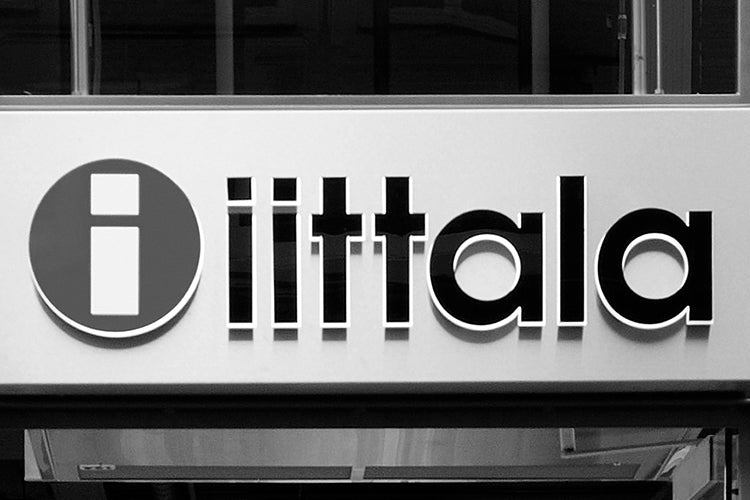 <strong>iittala i-Line Series</strong>