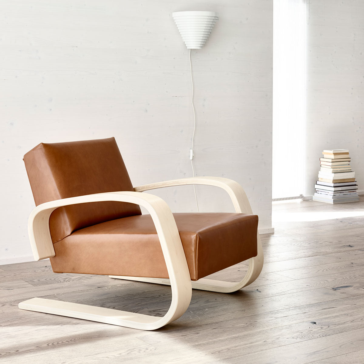 Artek Alvar Aalto Armchair 400 "Tank" - Upholstered