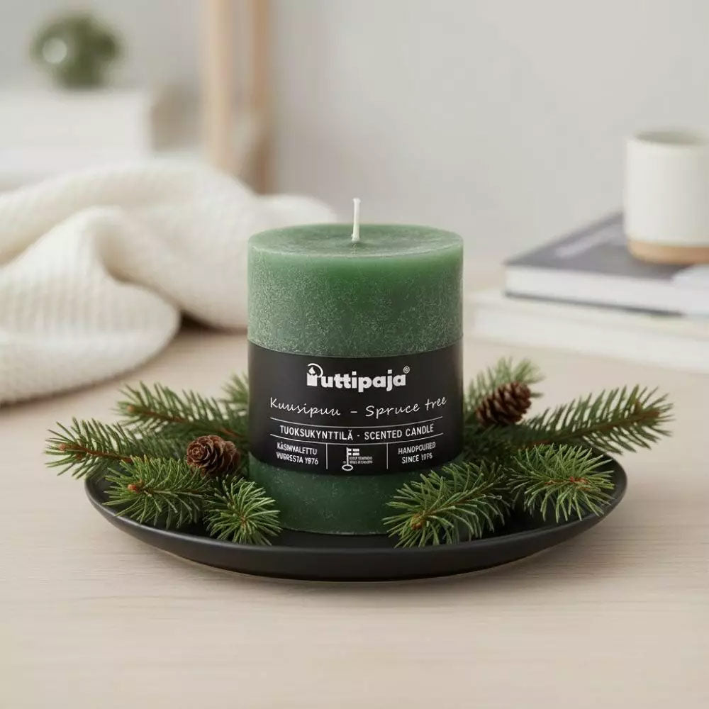 Puttipaja Spruce Tree Scented Green Candle