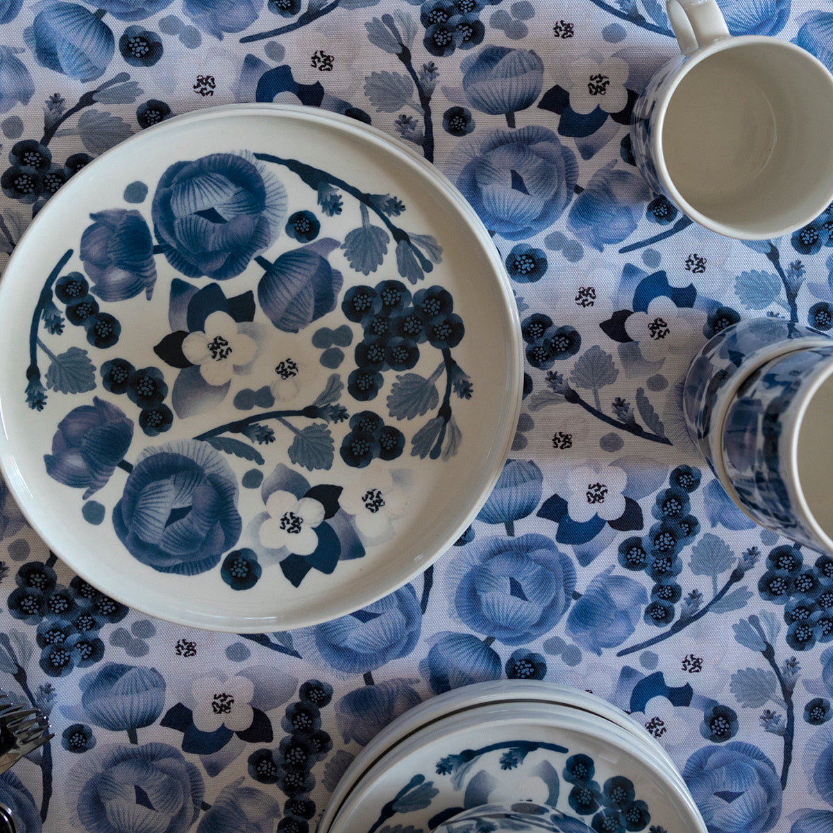 Pentik Lapin Kukka Dinnerware