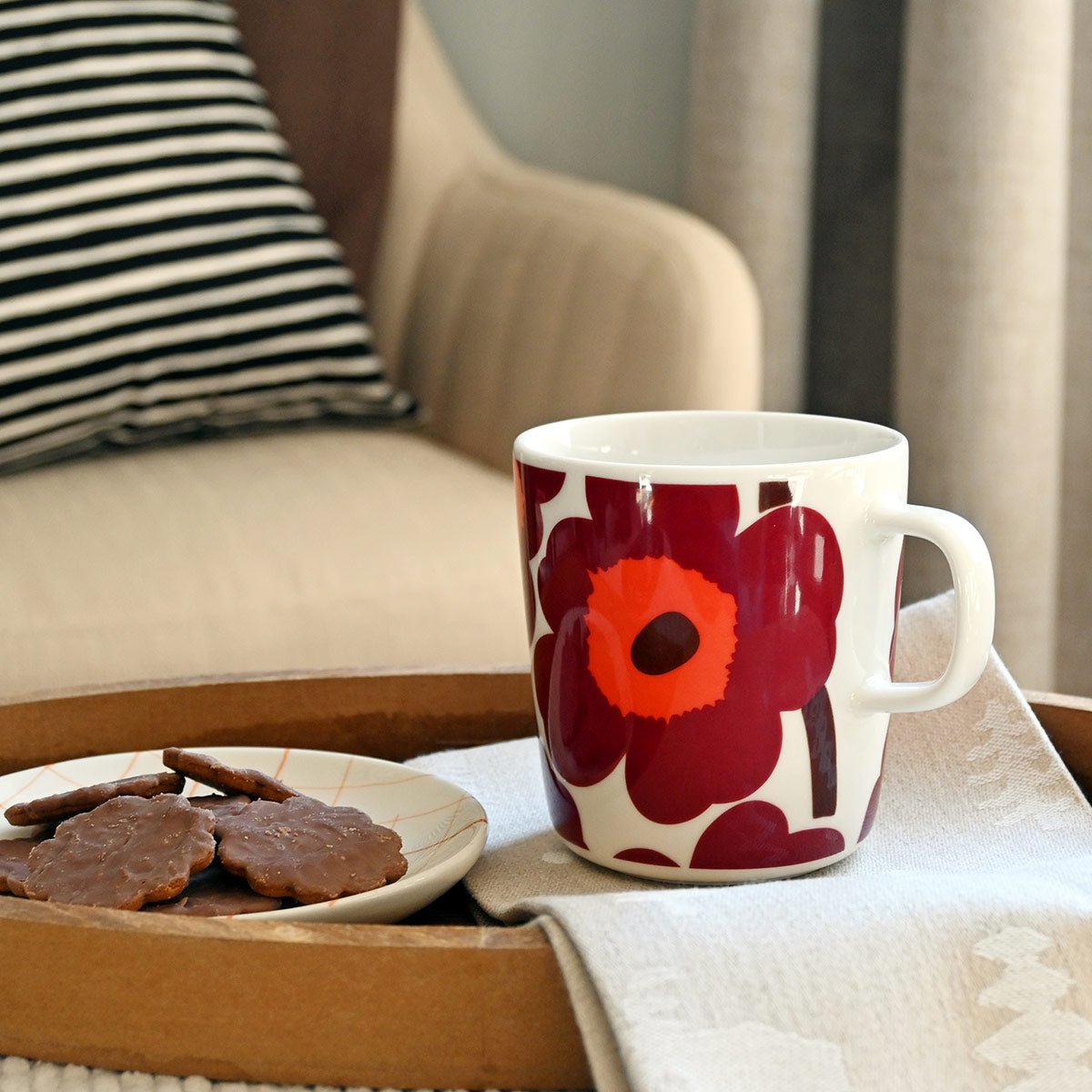 Marimekko Unikko Burgundy / Red / White Large Mug