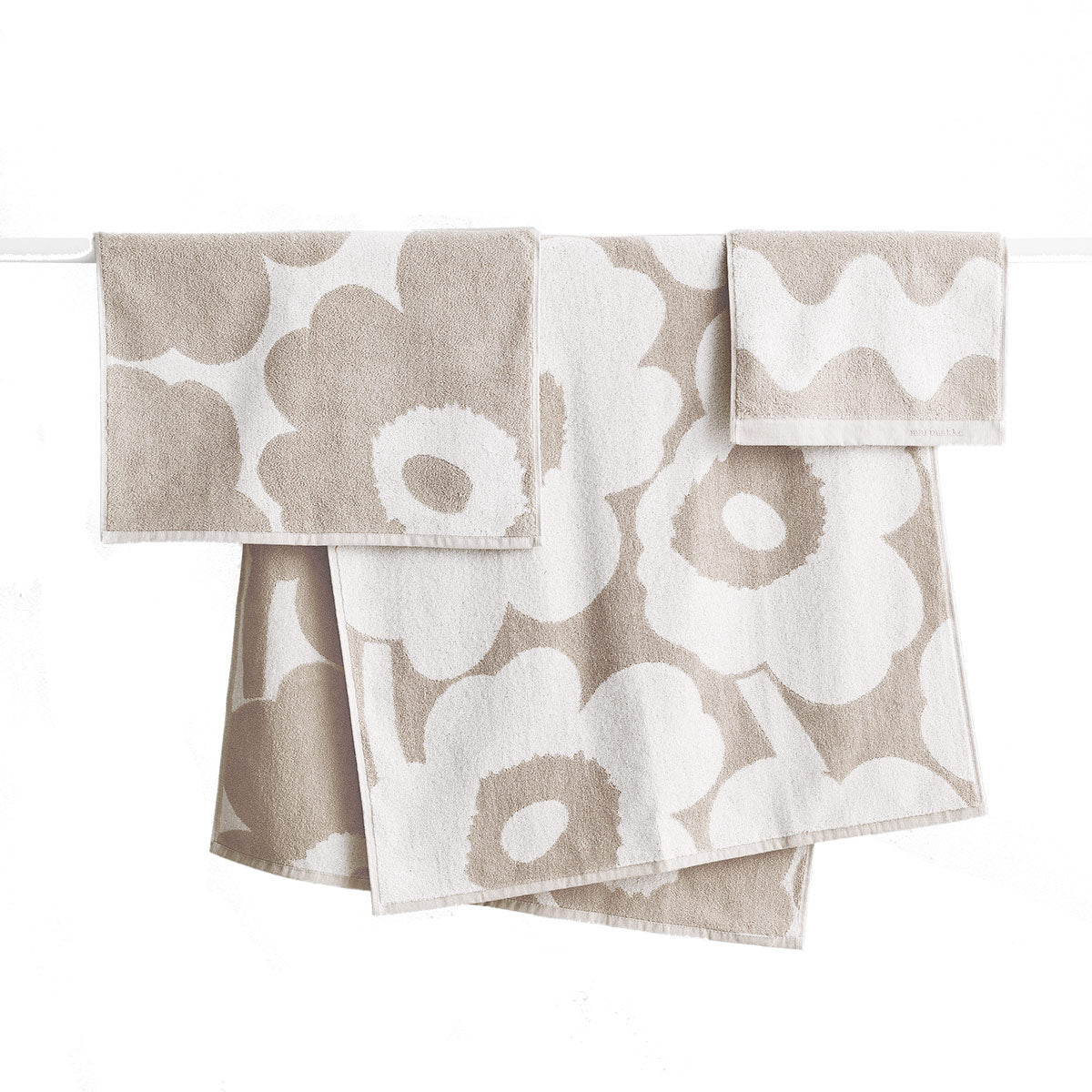 Marimekko Unikko Beige Bath Towels