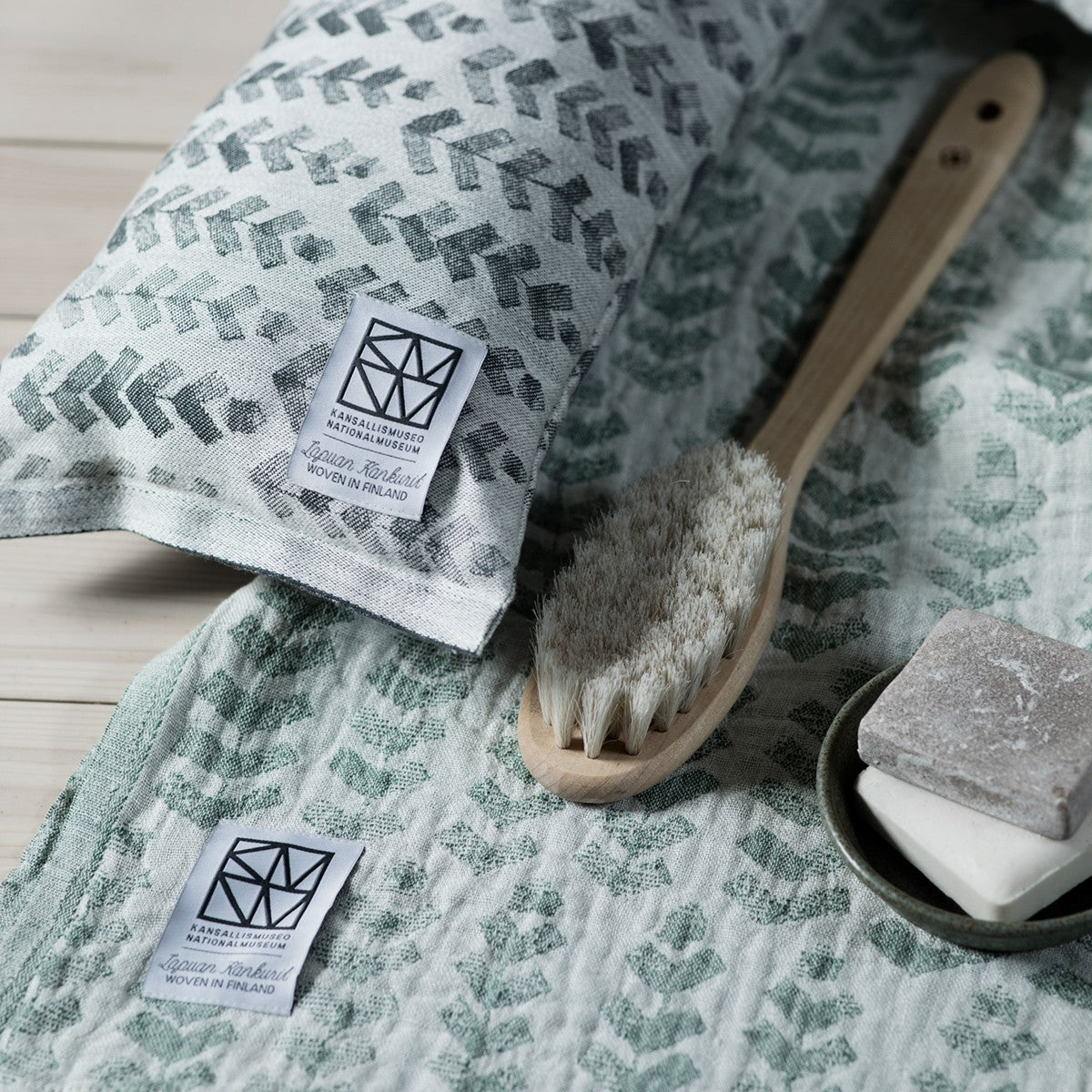 Lapuan Kankurit Ruusu x Hvittrask Aspen Sauna Pillow