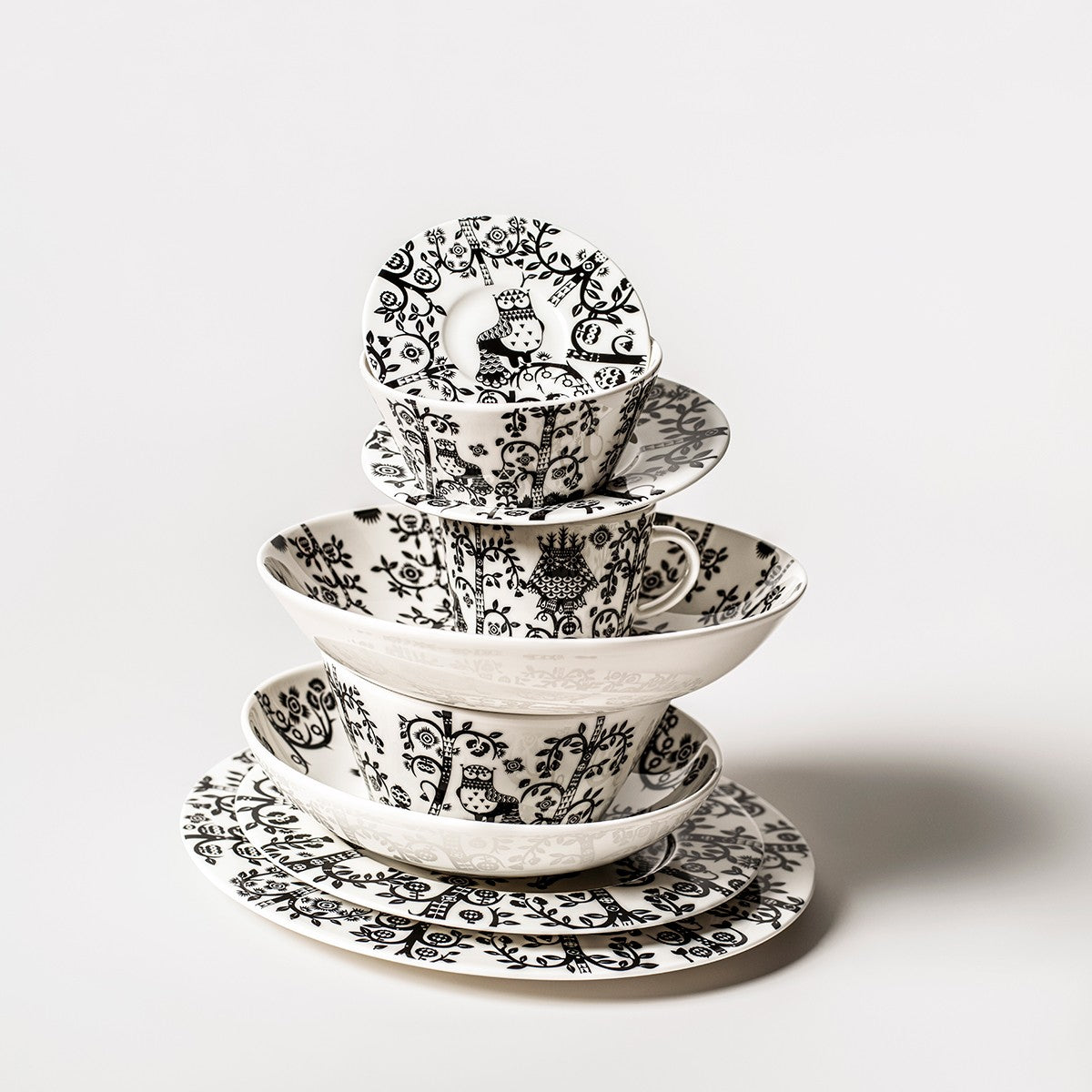 iittala Taika White / Black Coffee Saucer - 6"