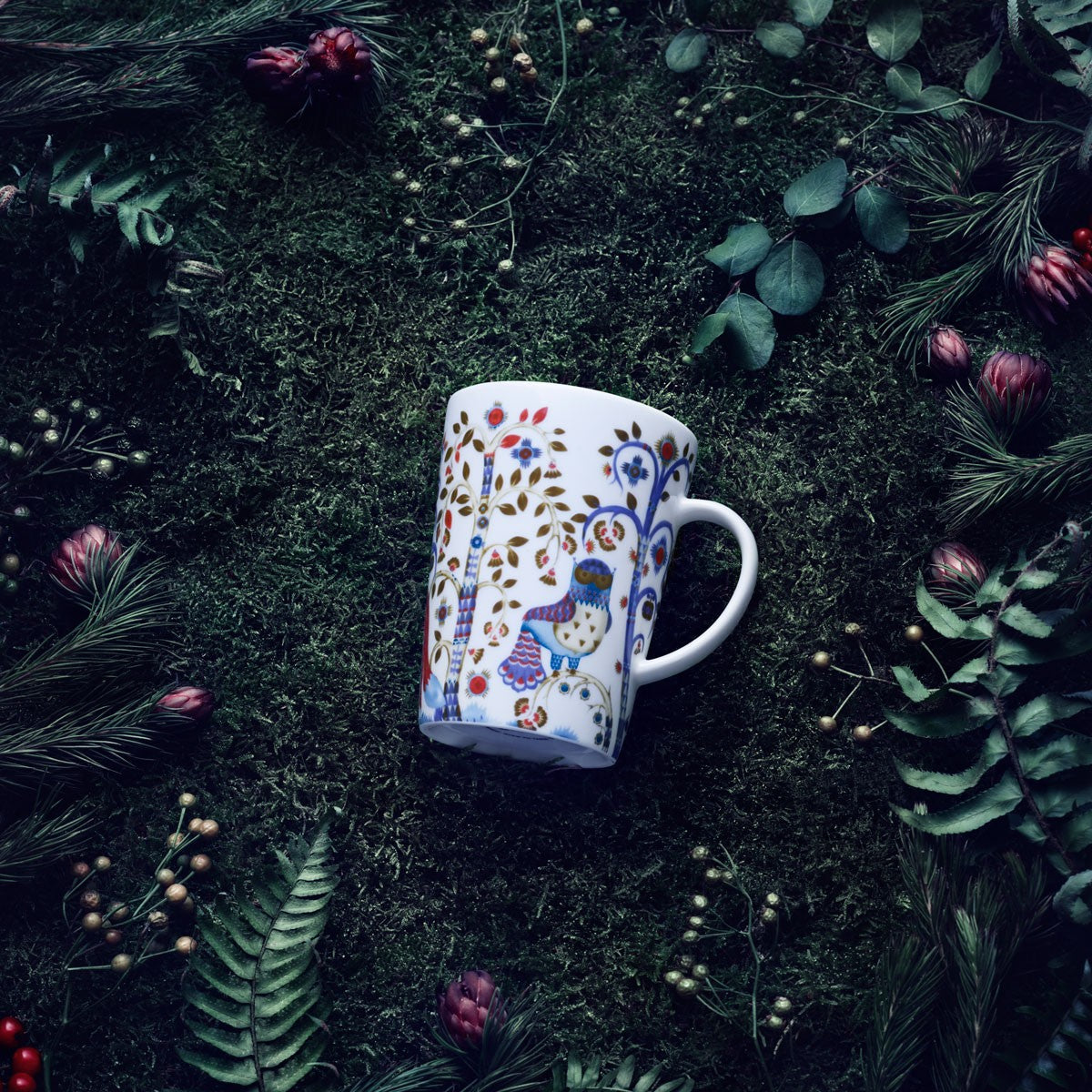 iittala Taika White / Blue Large Mug - 13-1/2 oz