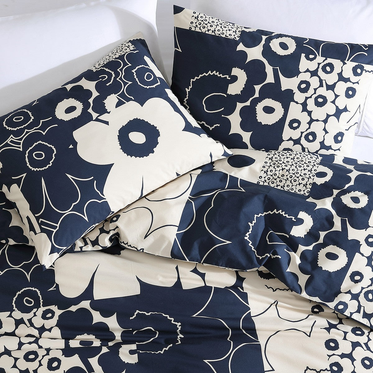 Marimekko Unikko Kollaasi Dark Blue / Off White Full / Queen Duvet Cover Set