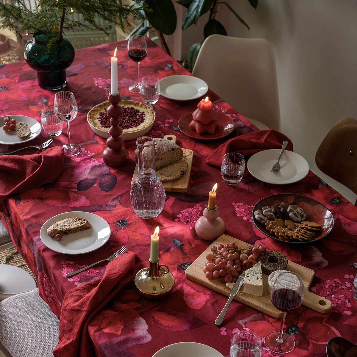 Pentik Kuusipuu Red Candle