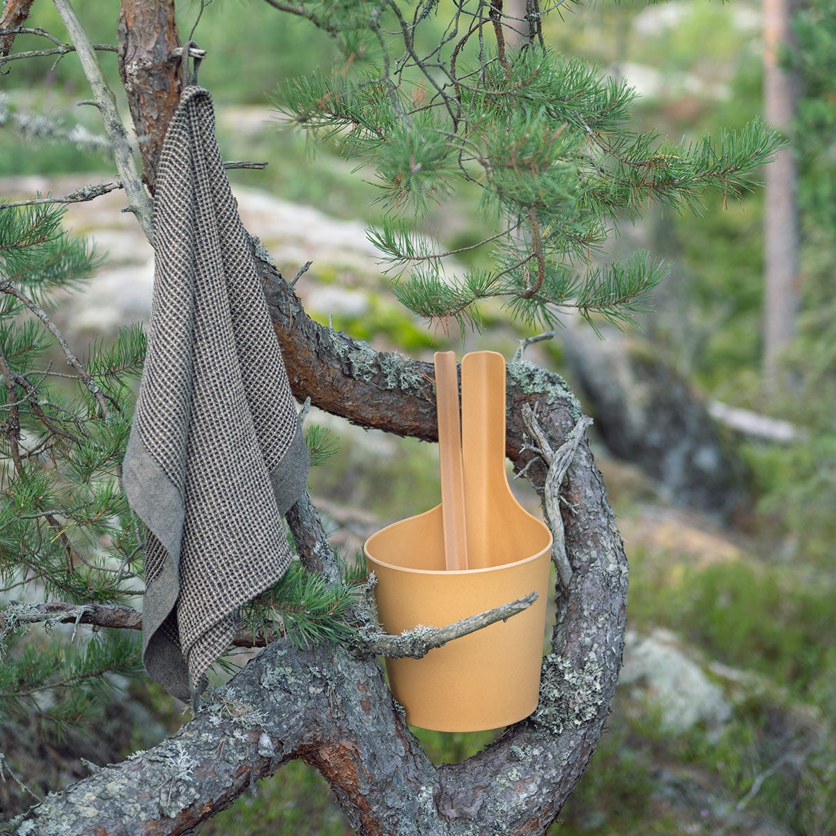 Rento Pisara Natural Speckled Brown Sauna Bucket & Ladle Set