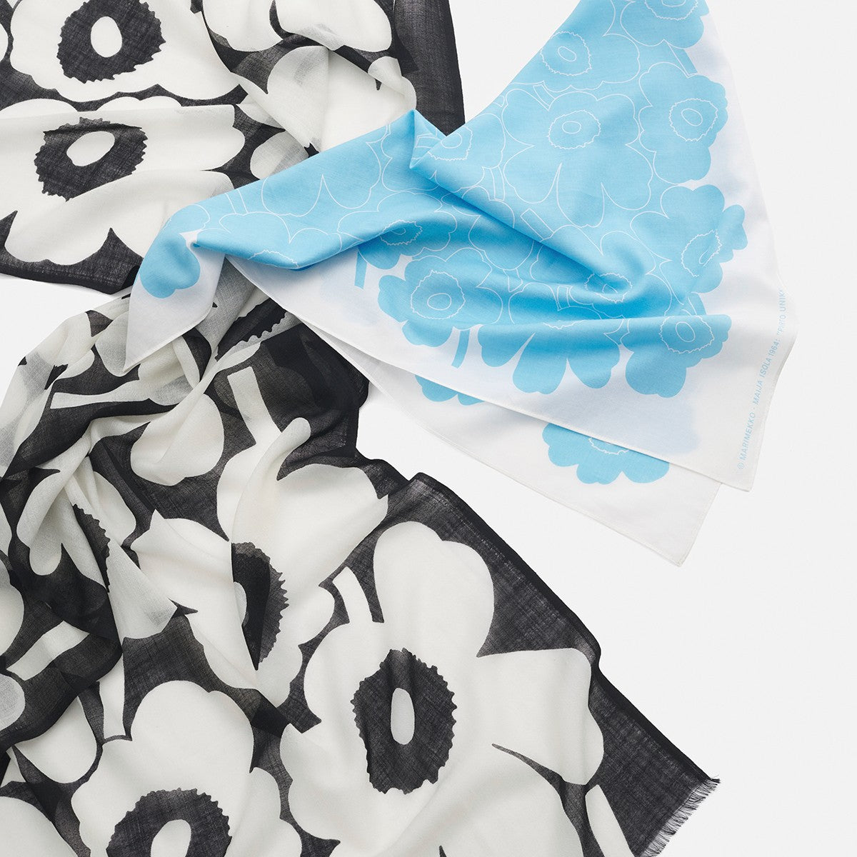 Marimekko Fiore Unikko Black / Off White Scarf