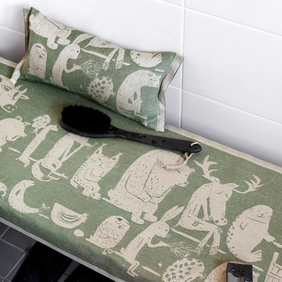 Lapuan Kankurit Elainten Green / Linen Sauna Bench Cover