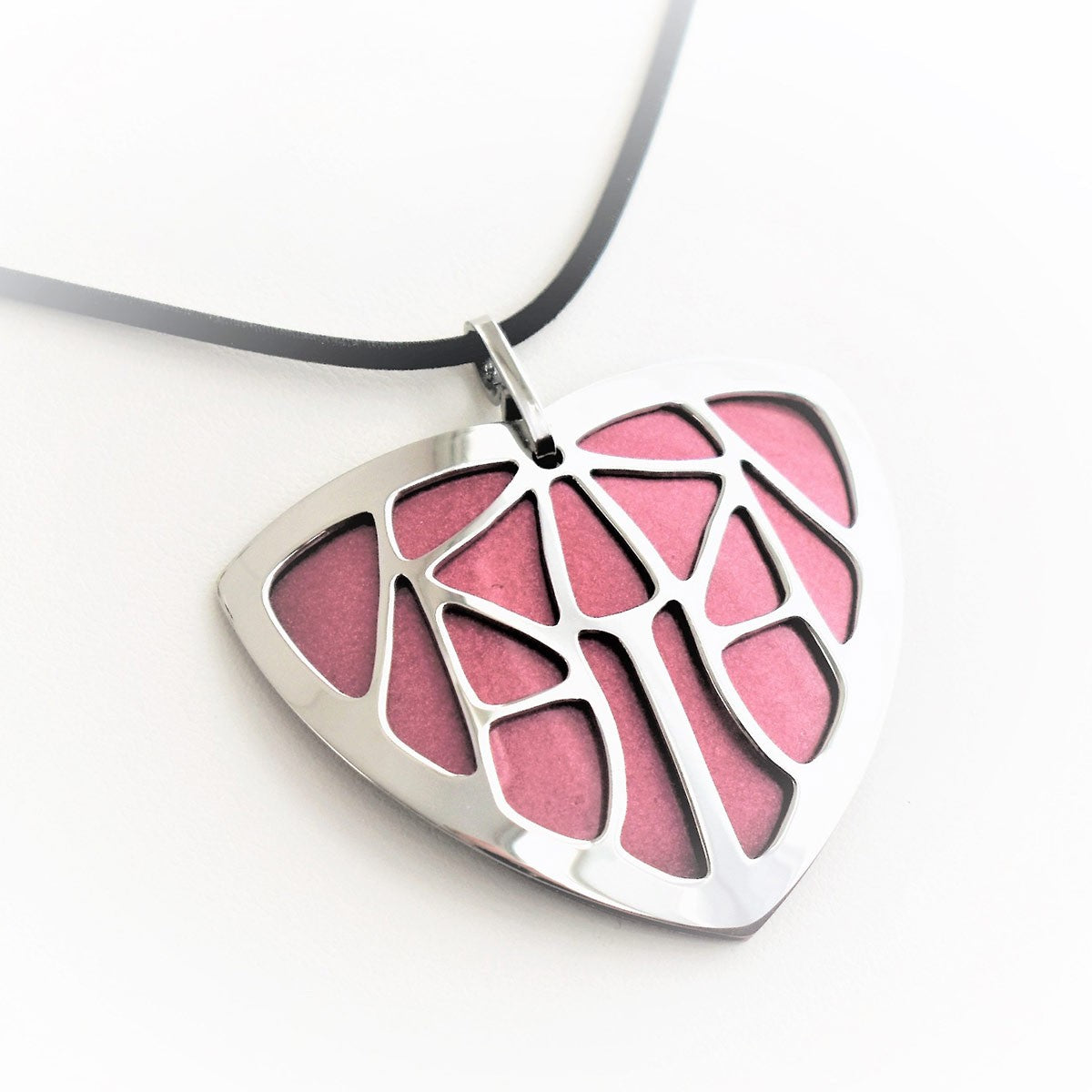 Pohjolan Helmi Festive Rose Pink Necklace