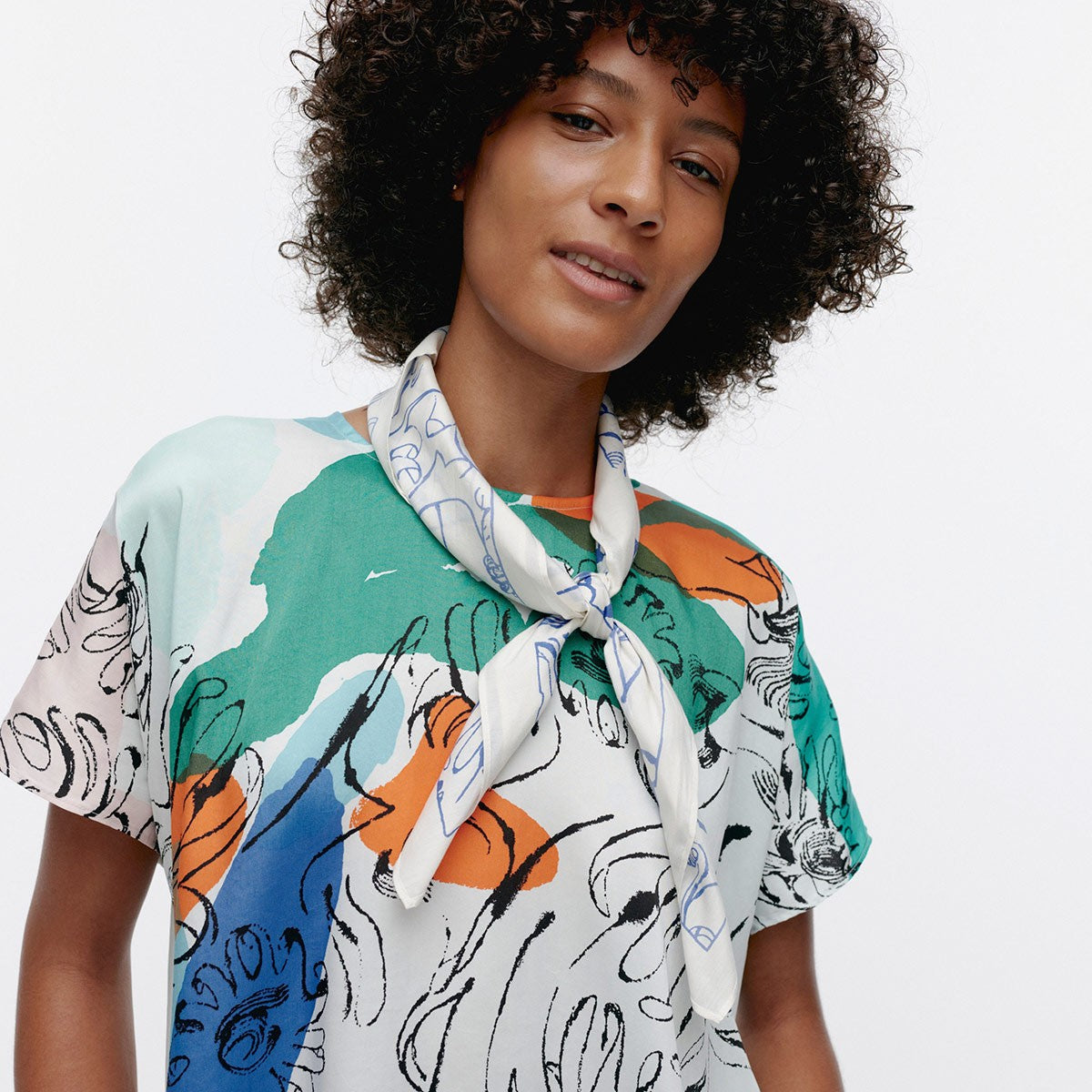 Marimekko Lierio Cactis White / Blue Scarf