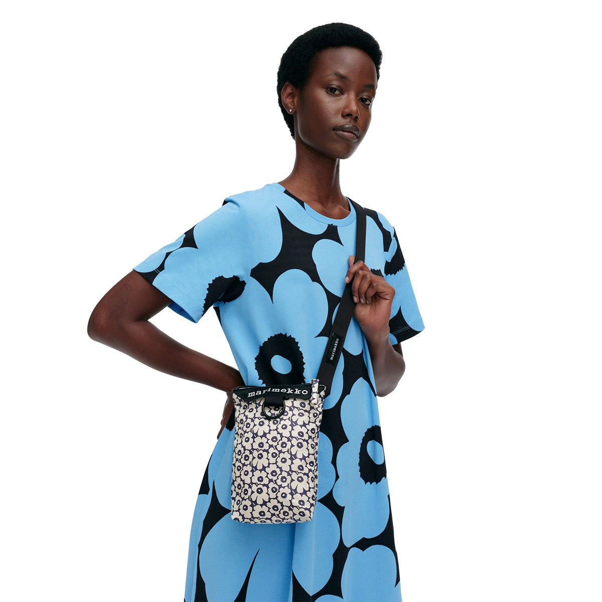 Marimekko Mini Unikko Cream / Dark Blue Neat Phone Pocket Bag