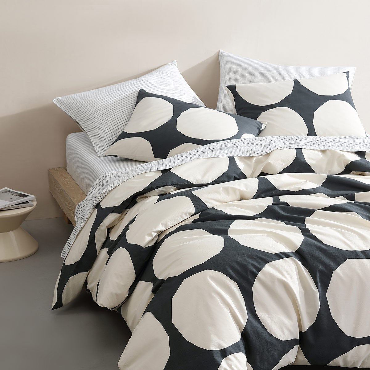 Marimekko Kivet Charcoal / Off White King Duvet Cover Set