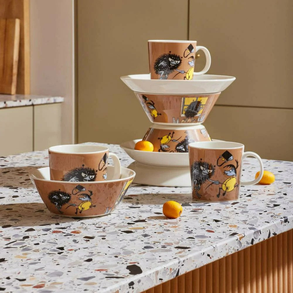 Arabia Moomin Stinky in Action Plate