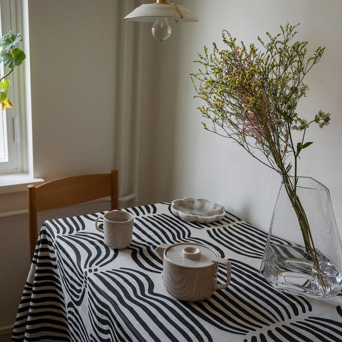 Pentik Vilja Beige / Black Tablecloth