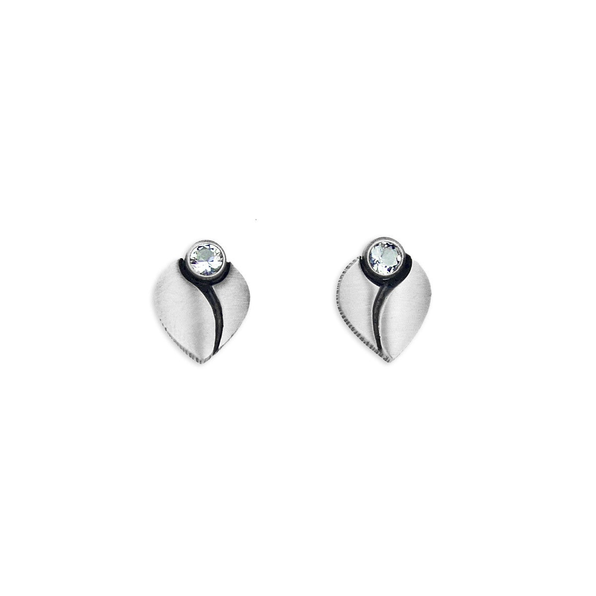FinnFeelings Rock Crystal Post Earrings