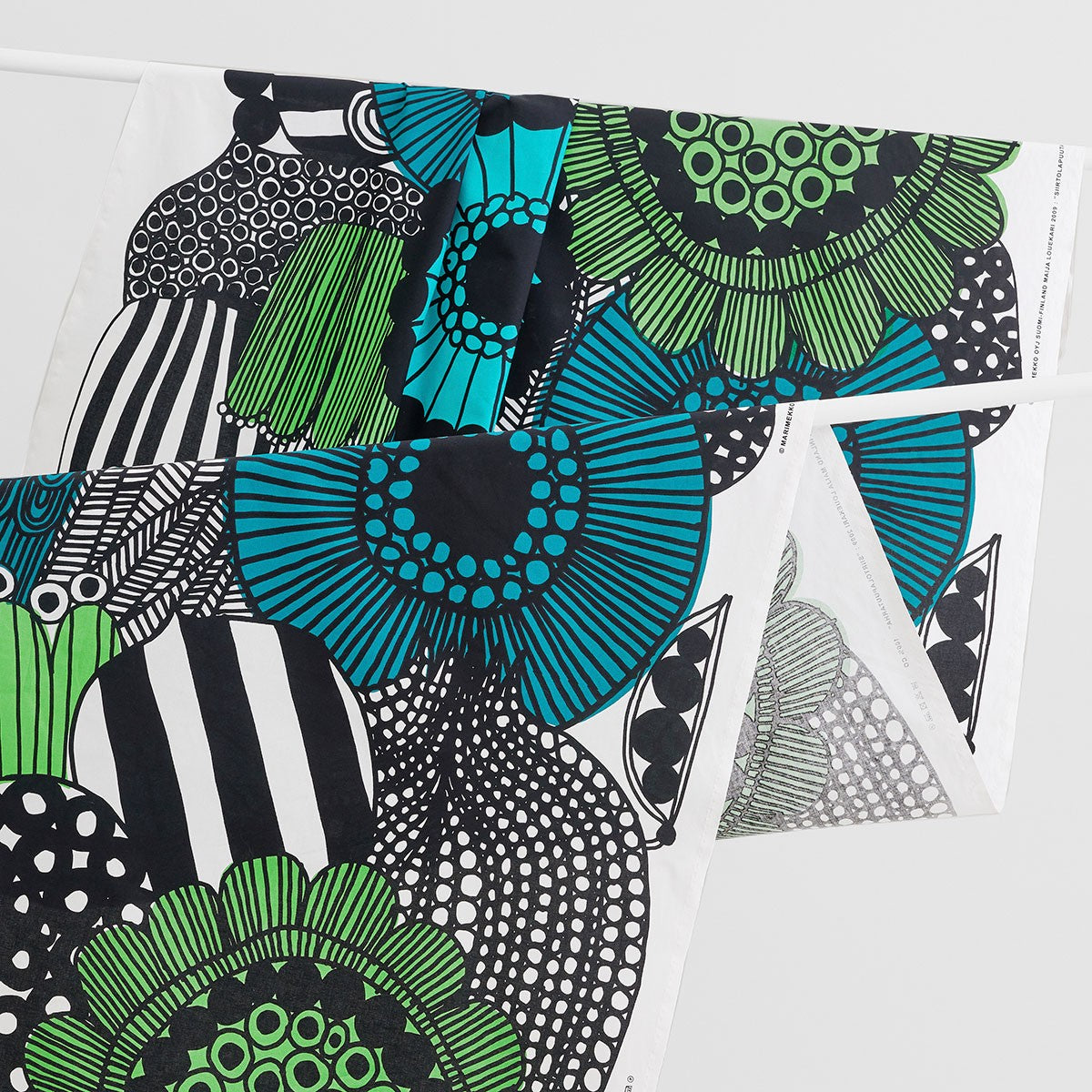 Marimekko Siirtolapuutarha Turquoise / Green Cotton Fabric Repeat