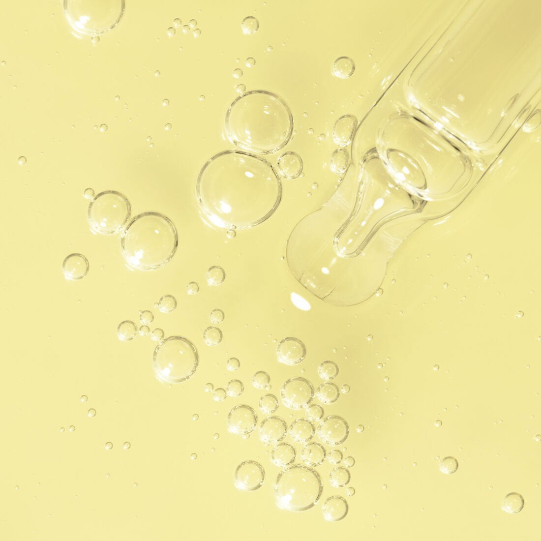Lumene Glow Boost Essence Nordic-C [Valo]