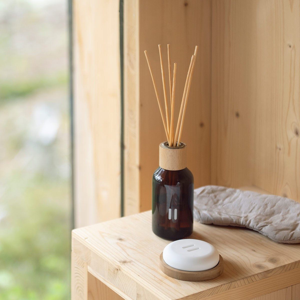 Rento Sauna Stone Diffuser w/ Bamboo Tray
