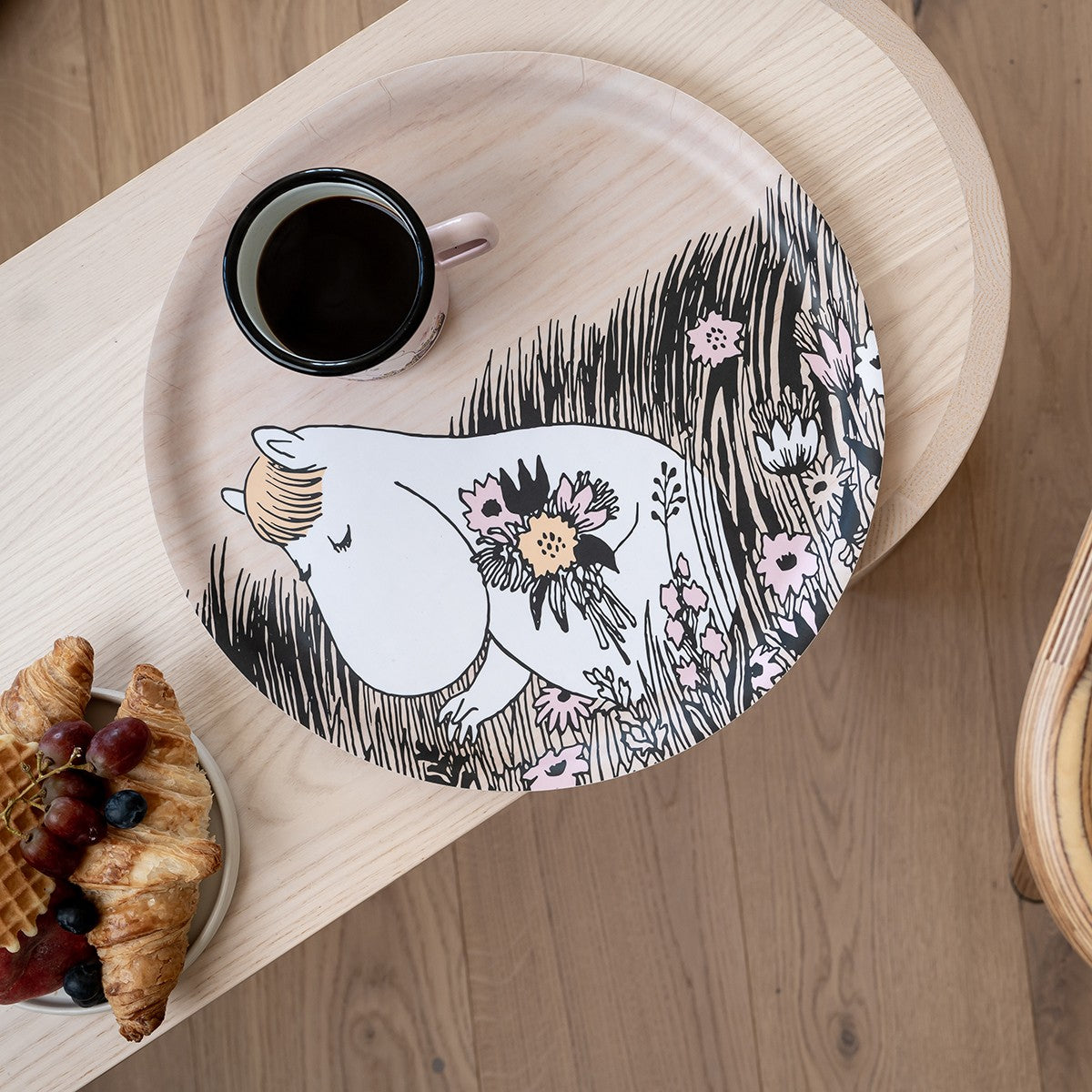 Muurla Moomin Summer Night Black / Pink / Yellow Round Tray