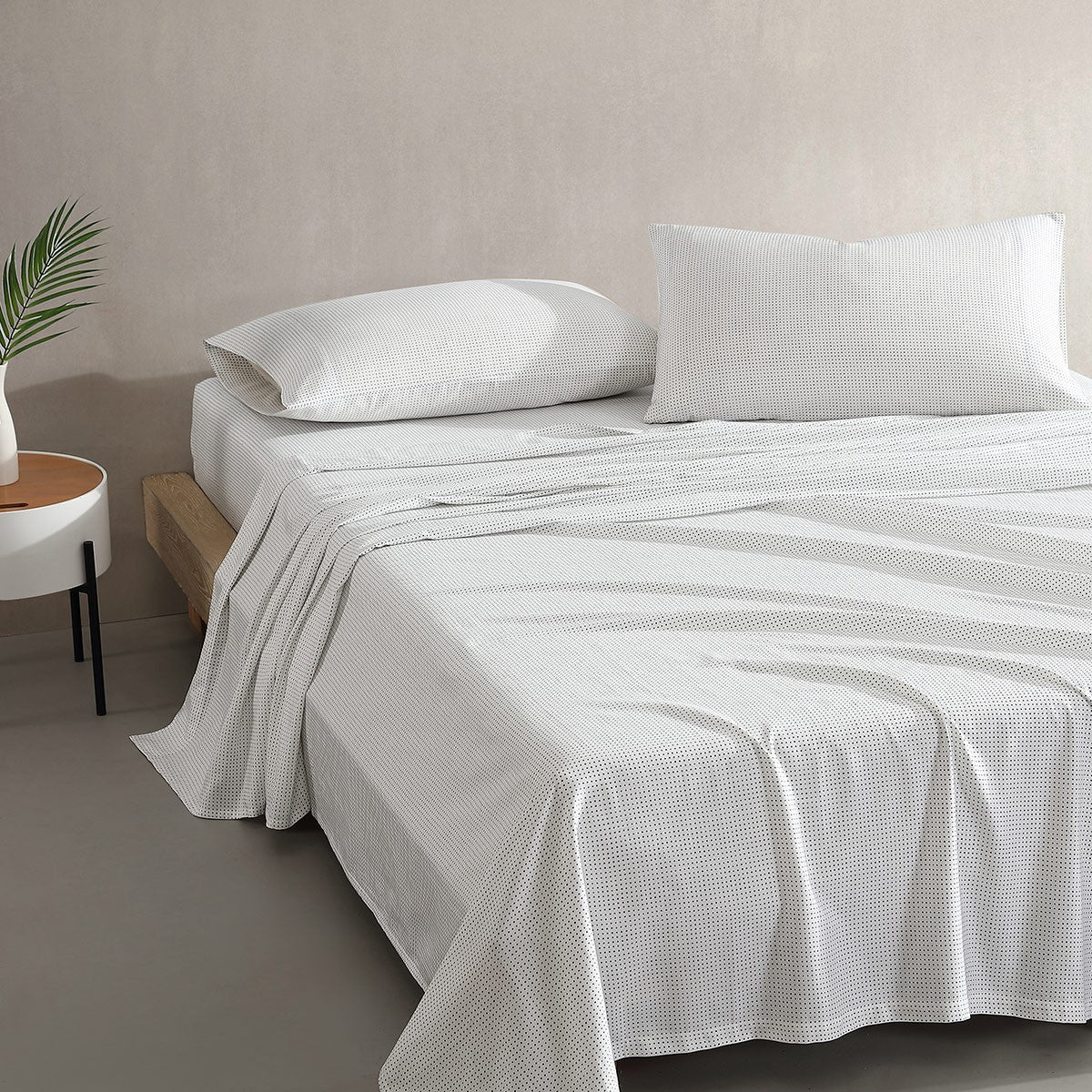 Marimekko Muru White / Navy Blue King Sheet Set
