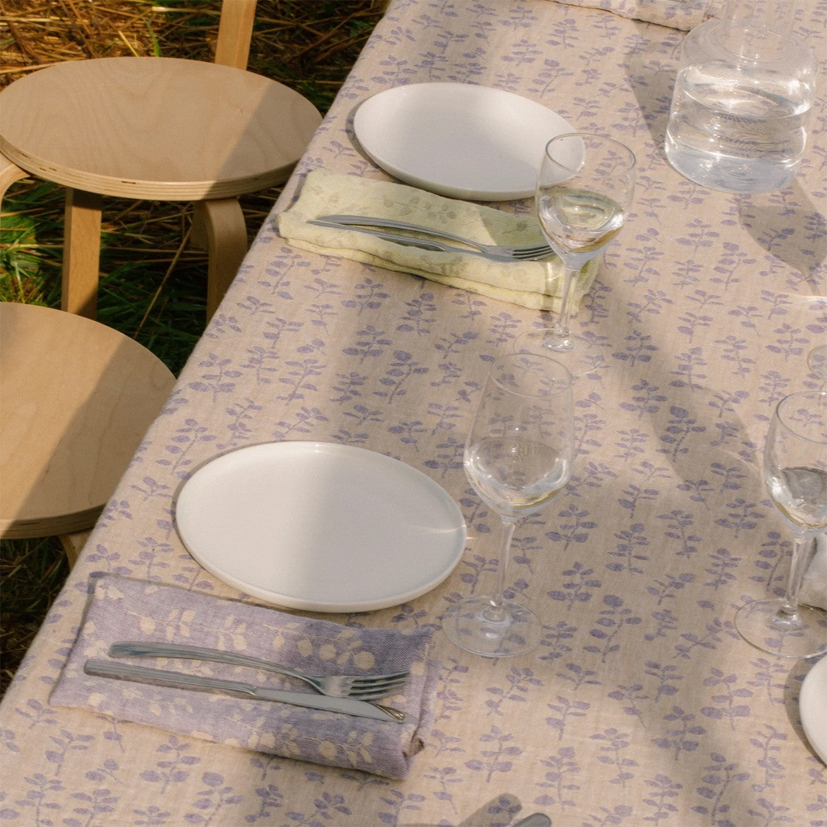 Lapuan Kankurit Meirami Beige / Lavender Tablecloth / Blanket