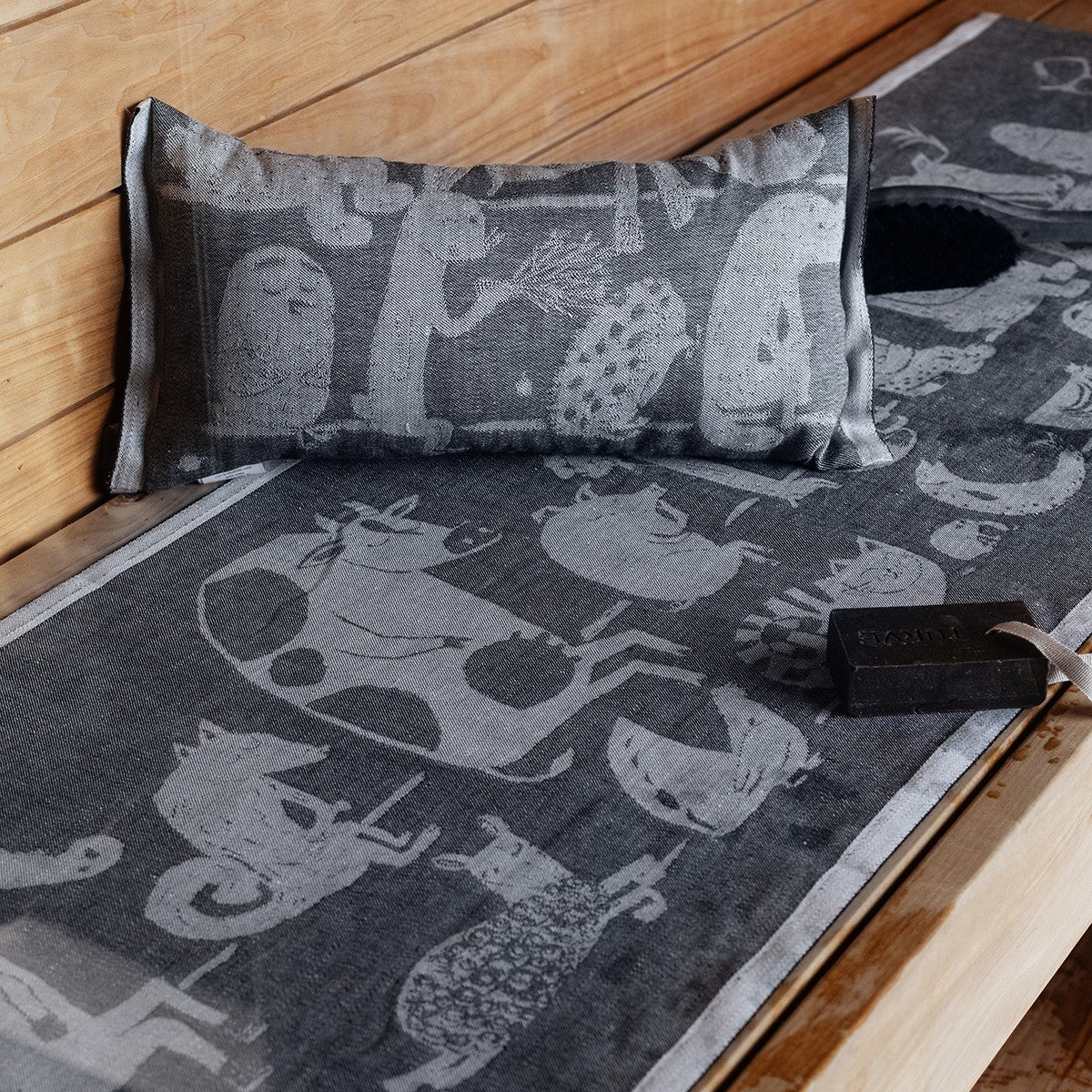 Lapuan Kankurit Elainten Grey Sauna Pillow