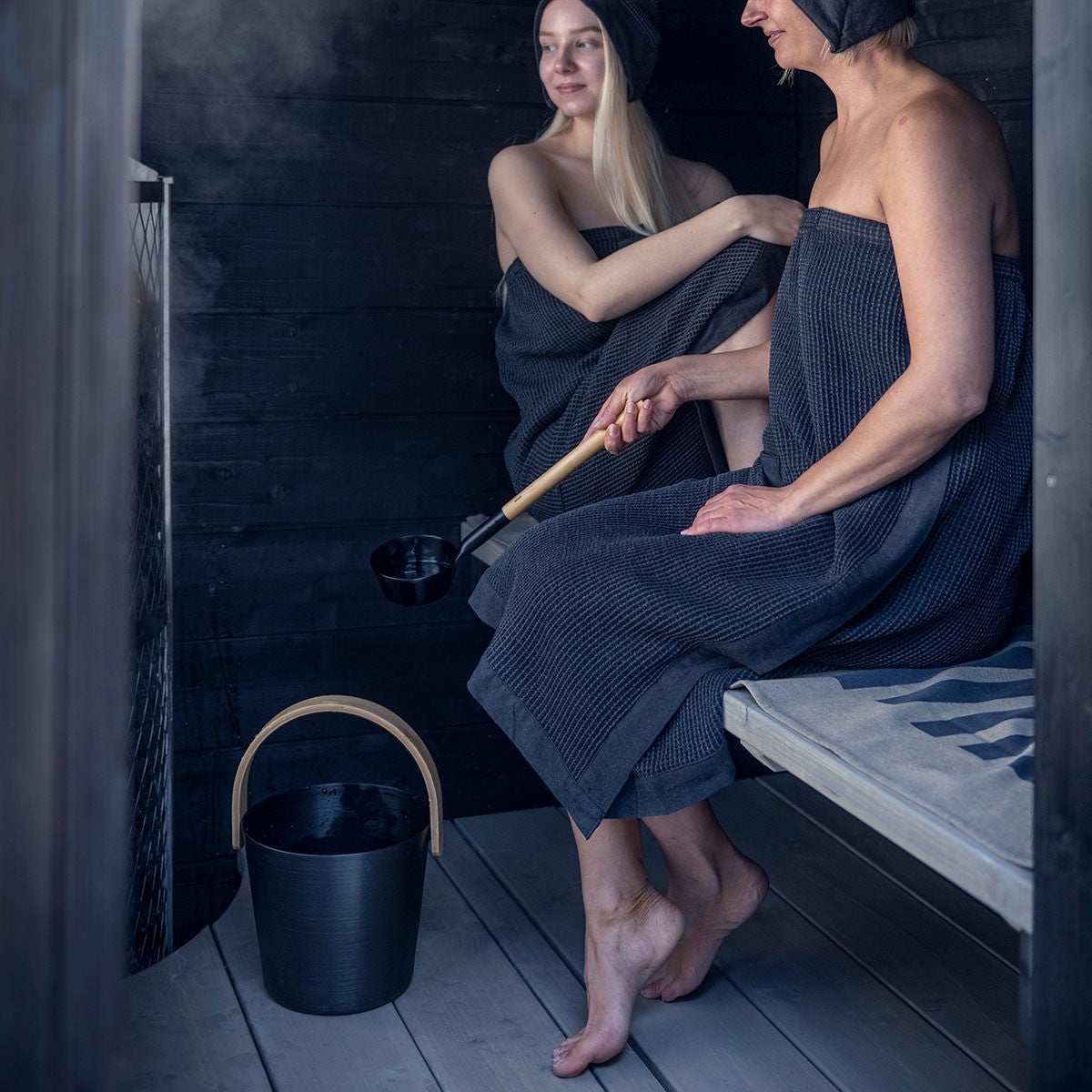 Rento Aluminum / Bamboo Black Sauna Pail & Ladle Set