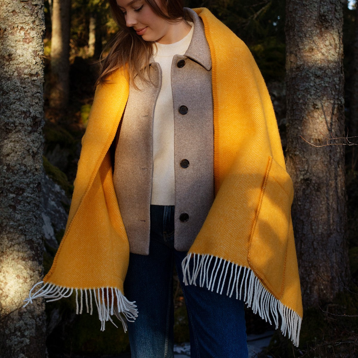 Lapuan Kankurit Arvo Coffee Dyed Orange / White Wool Pocket Shawl