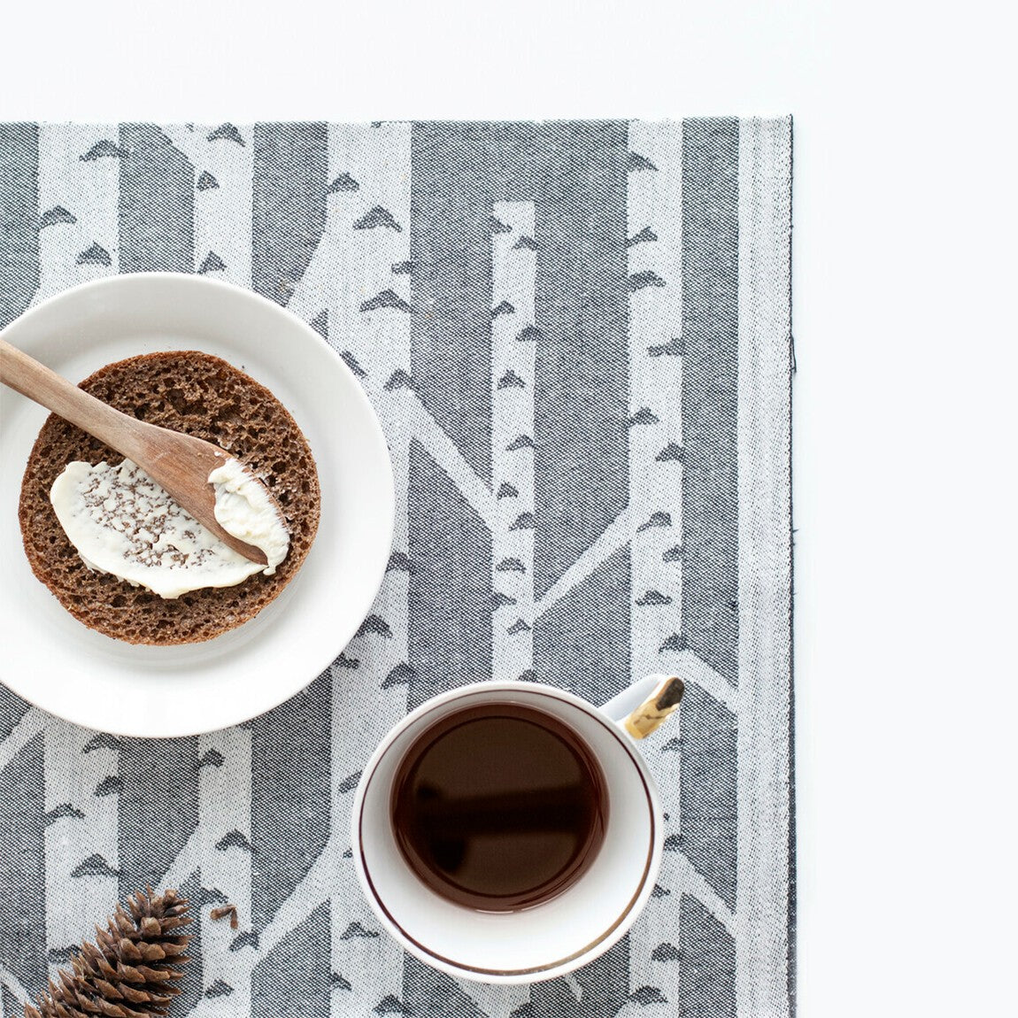 Lapuan Kankurit Koivu White / Black Table Runner