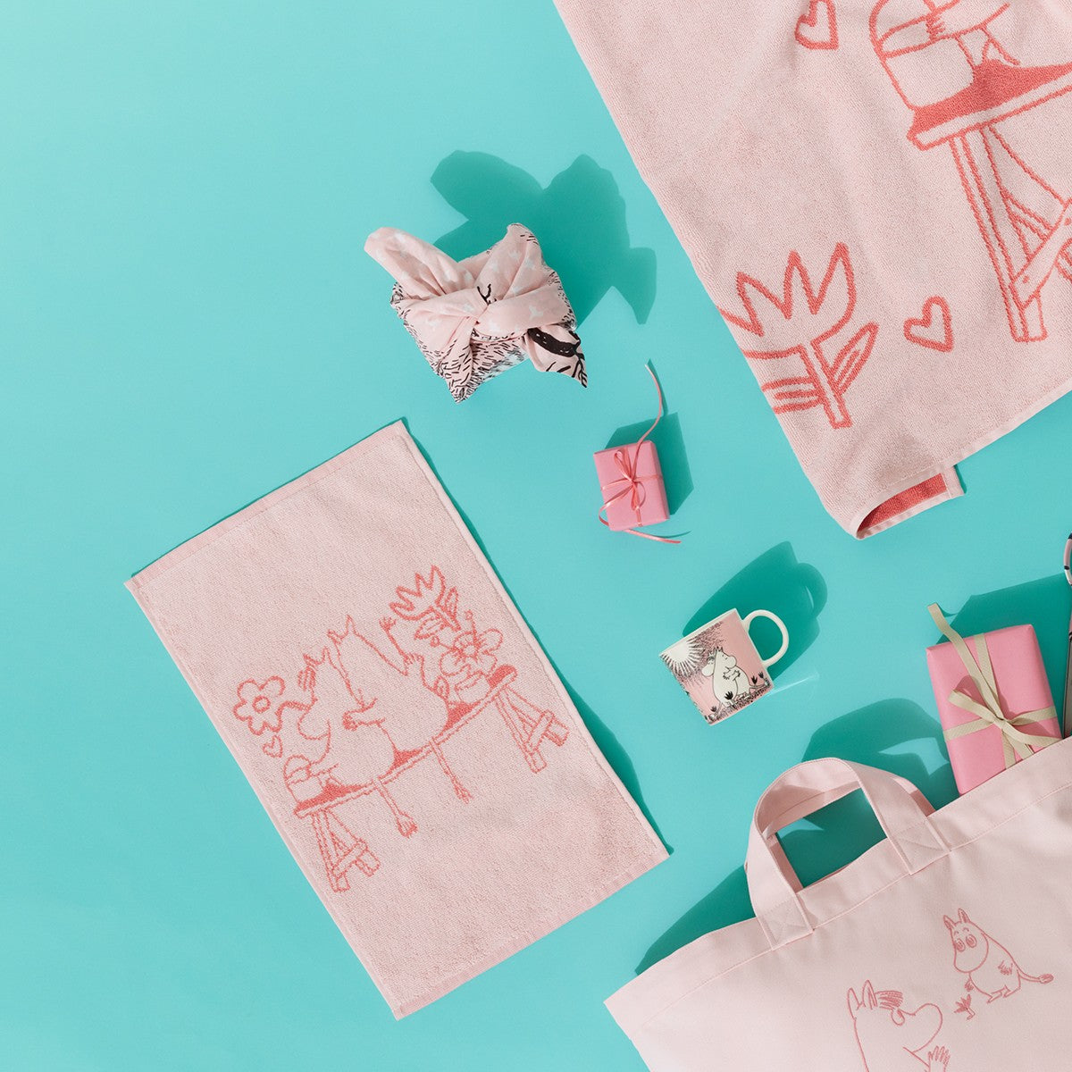Arabia Moomin Love Pink Guest Towel