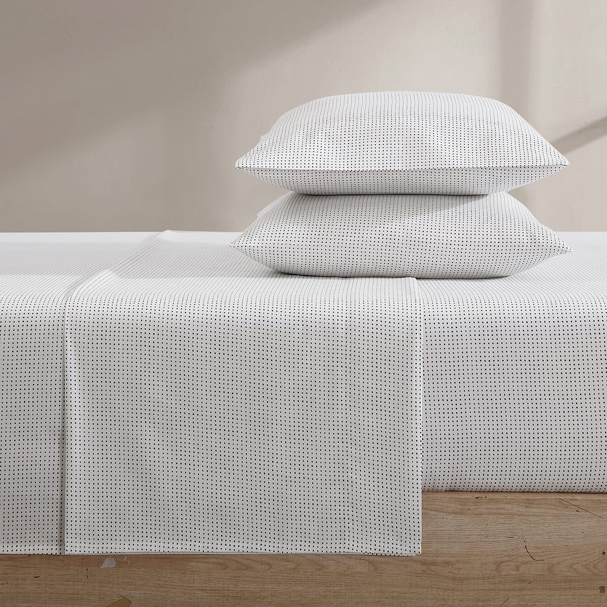 Marimekko Muru White / Navy Blue King Sheet Set