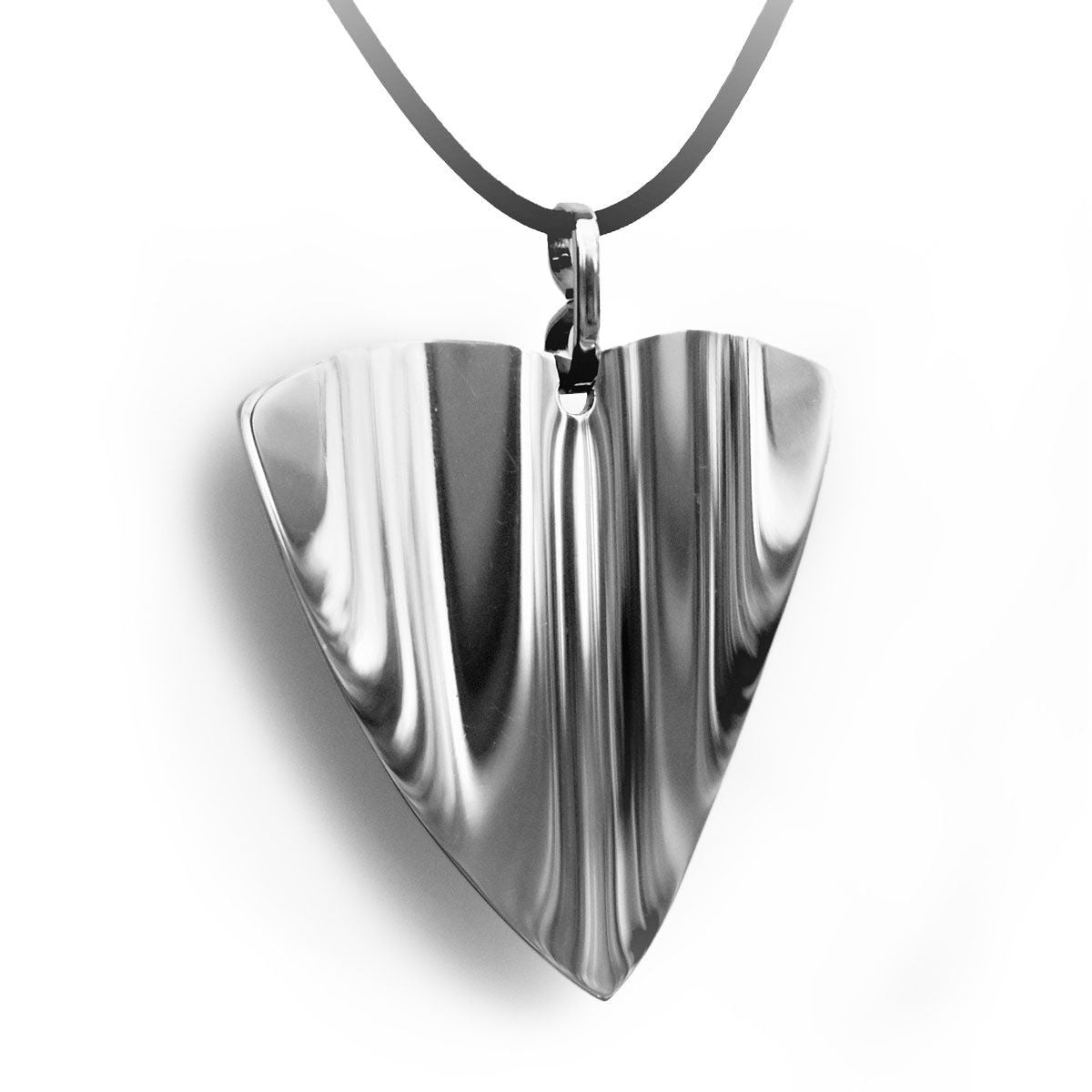 Pohjolan Helmi Elegant Hand Polished Necklace
