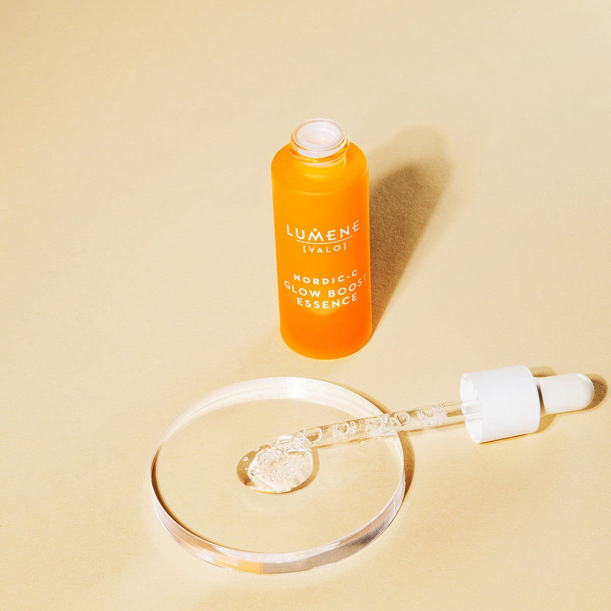 Lumene Glow Boost Essence Nordic-C [Valo]