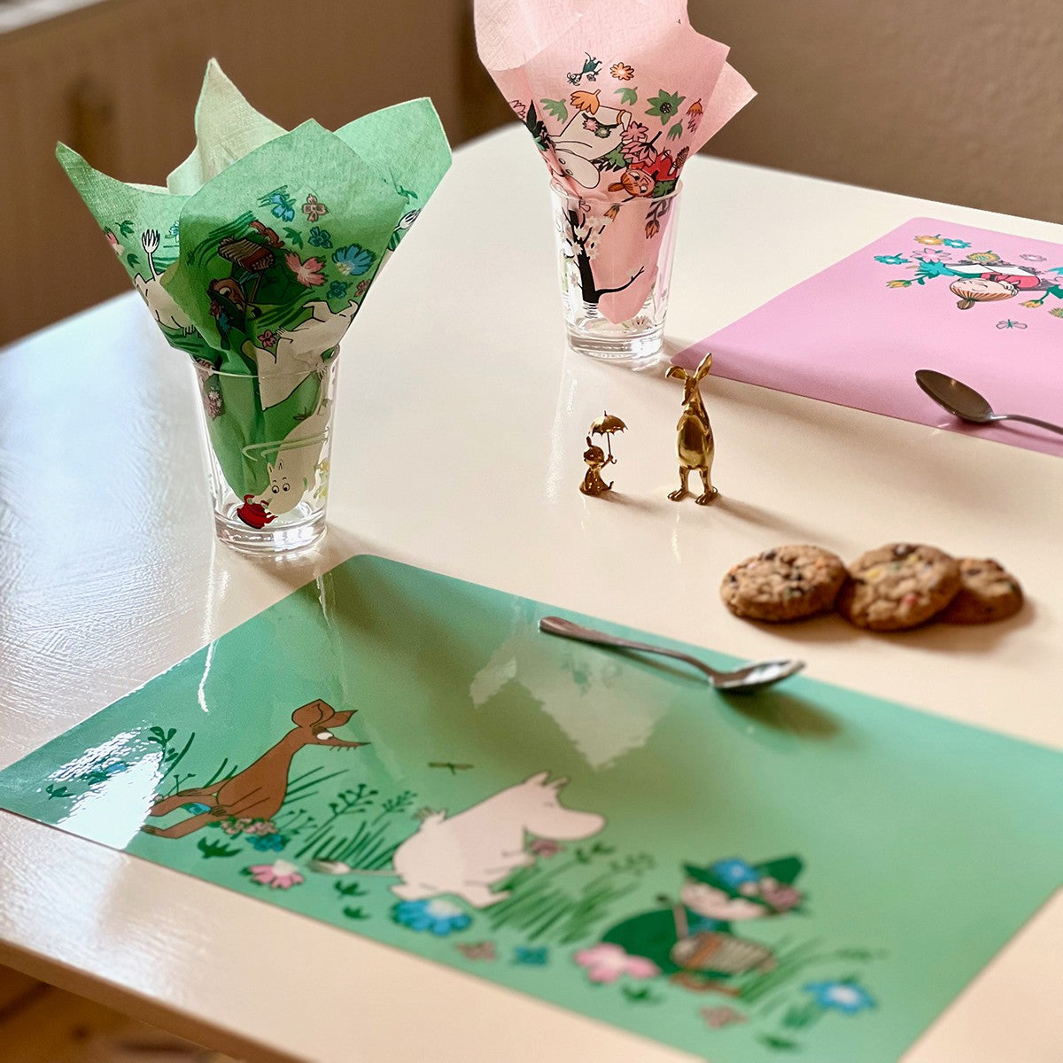 Moomintroll & Snufkin Green Placemat