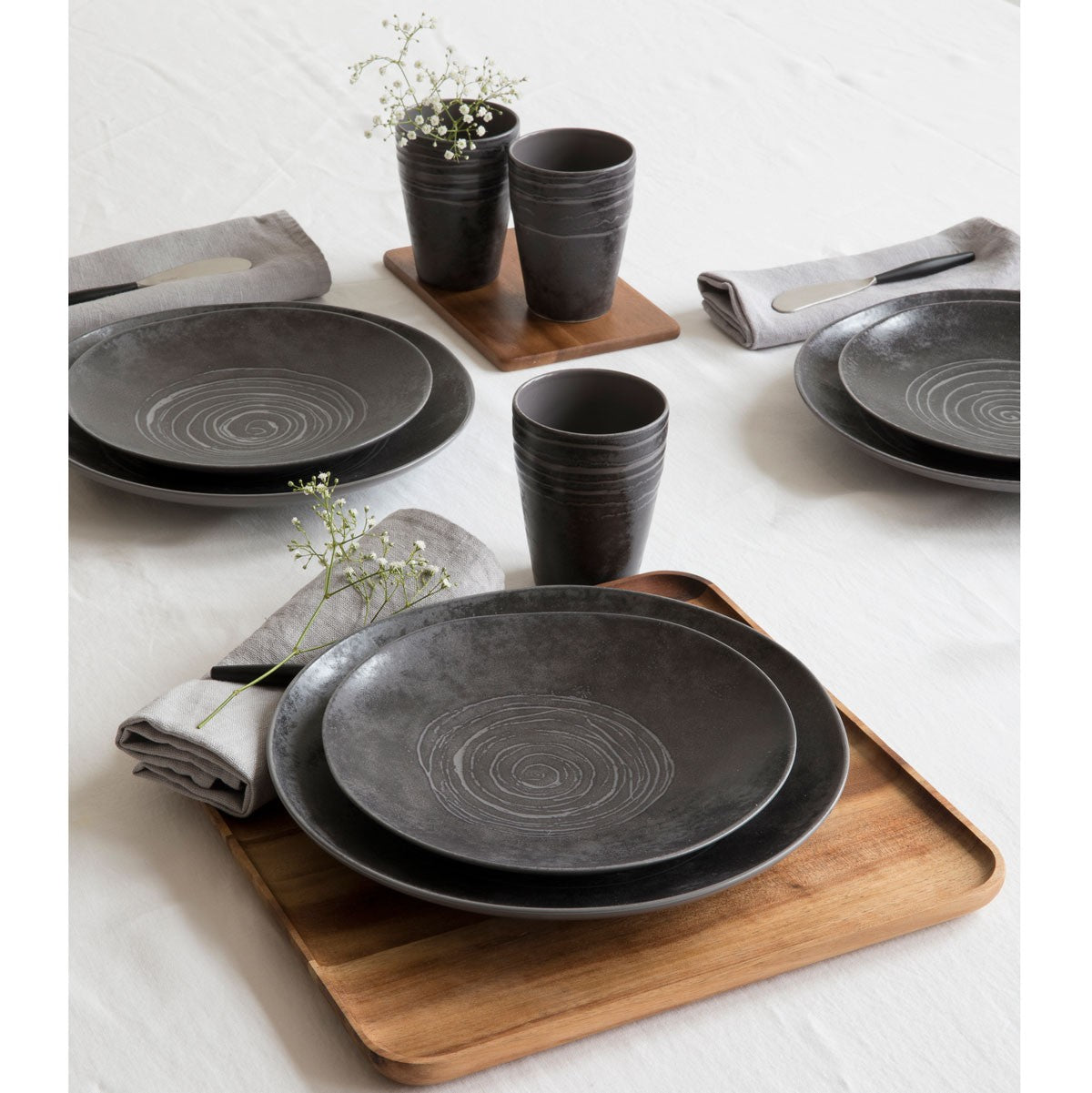 Pentik Kivi / Kallio 4pc Dinnerware Set